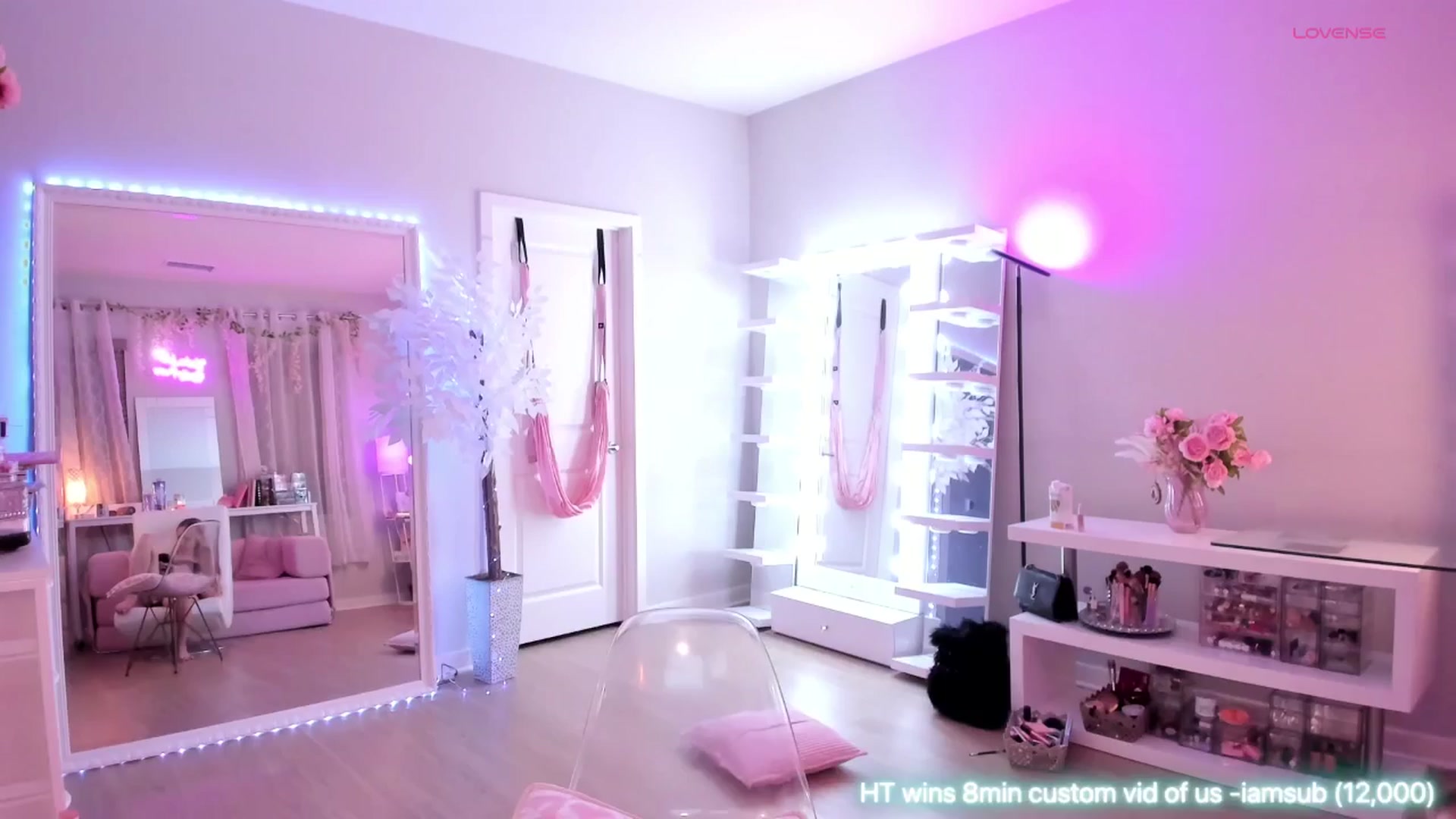 Gallery image thumbnail from BrinaNellie_'s myfreecams stream on, 12/24/2025, 10:01 image 16 of 20