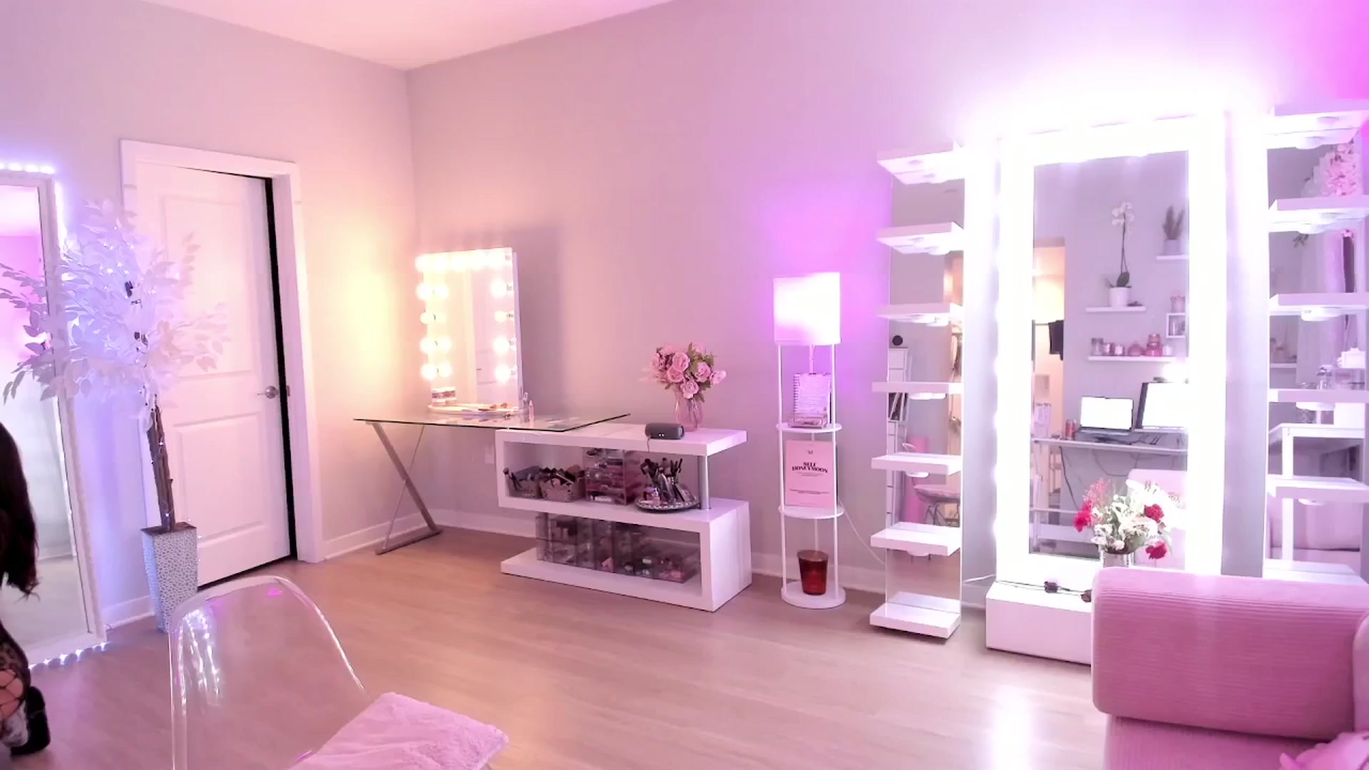 Gallery image thumbnail from BrinaNellie_'s myfreecams stream on, 01/10/2026, 04:09 image 16 of 20