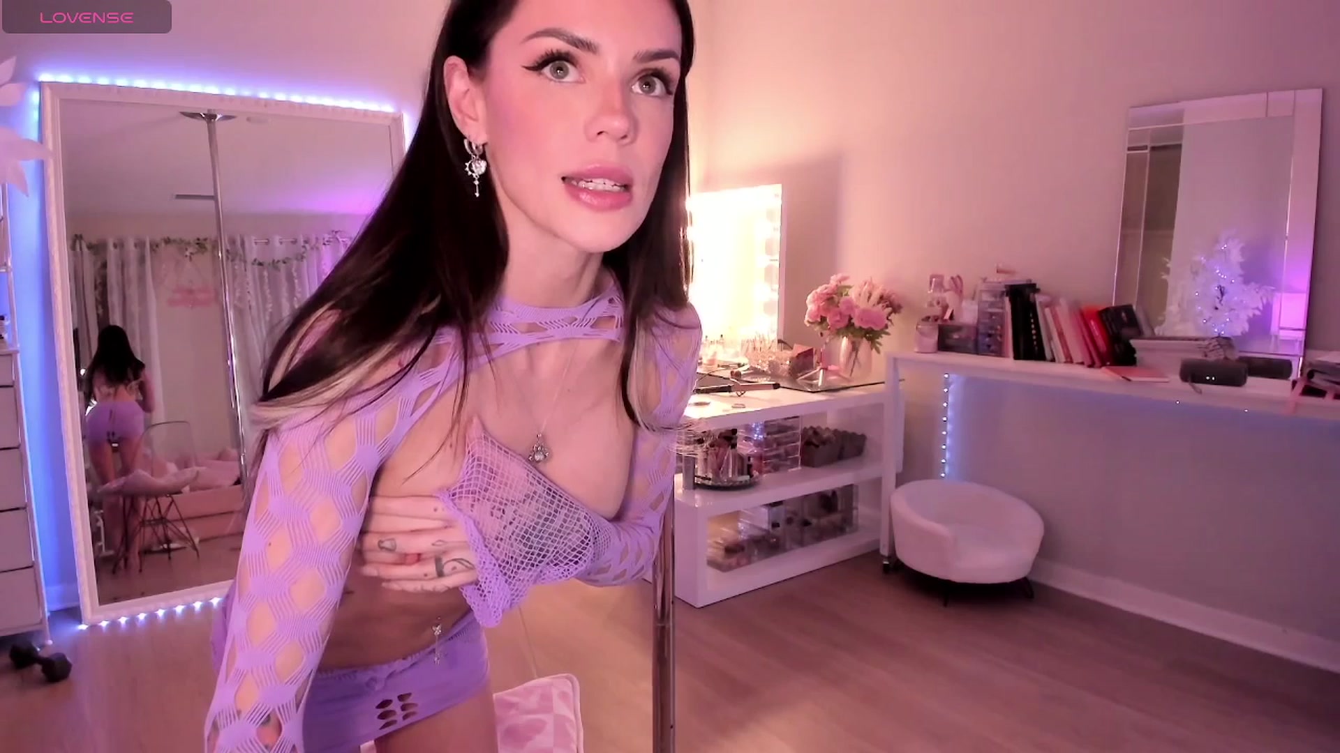 Gallery image thumbnail from BrinaNellie_'s myfreecams stream on, 02/05/2026, 06:12 image 19 of 20