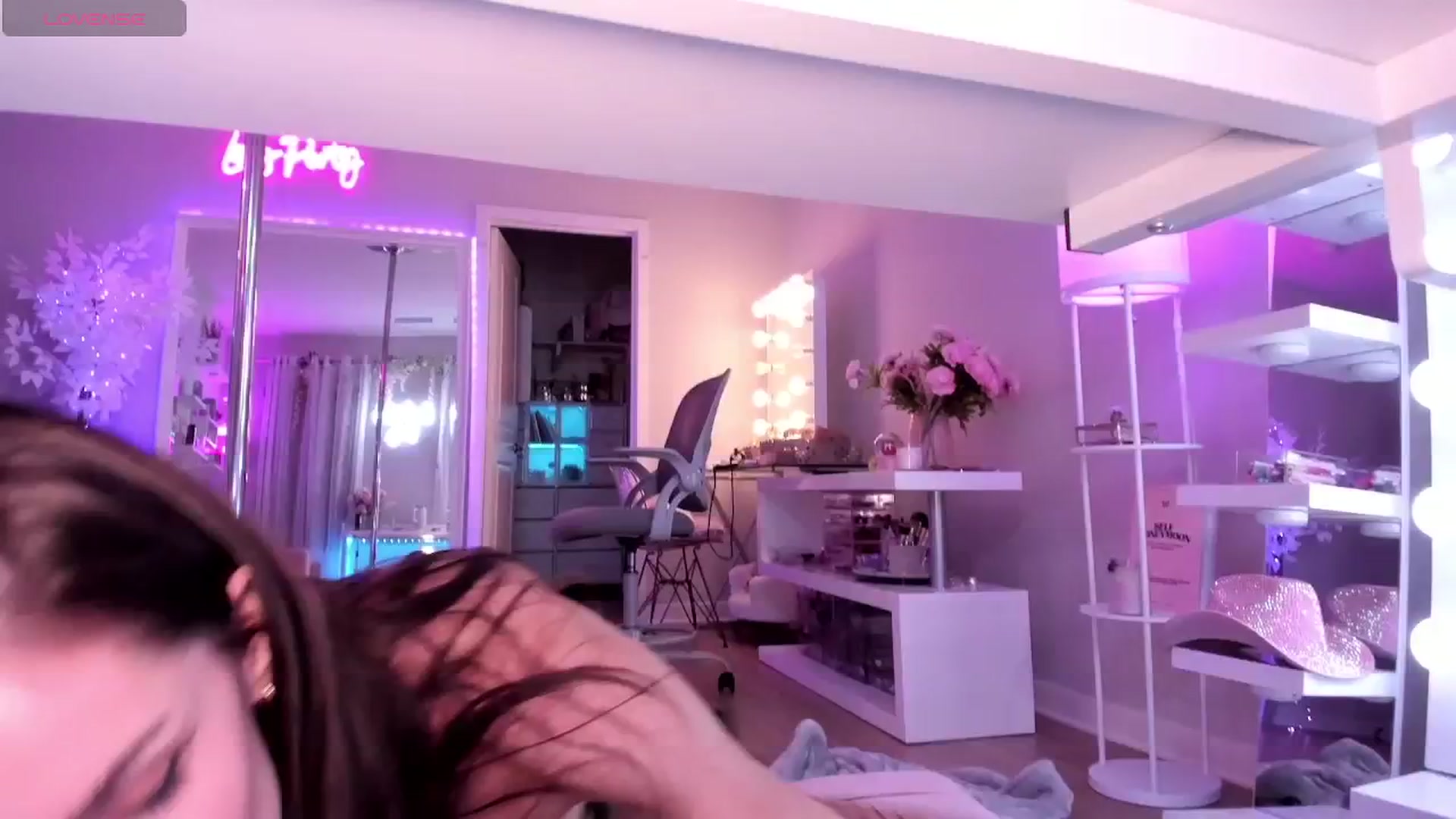Gallery image thumbnail from BrinaNellie_'s myfreecams stream on, 03/04/2026, 06:23 image 18 of 20