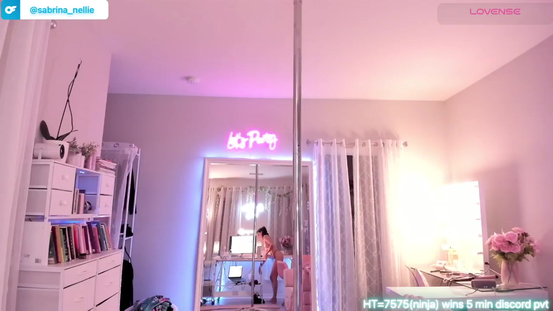 Gallery image thumbnail from BrinaNellie_'s myfreecams stream on, 03/31/2026, 05:24 image 17 of 20