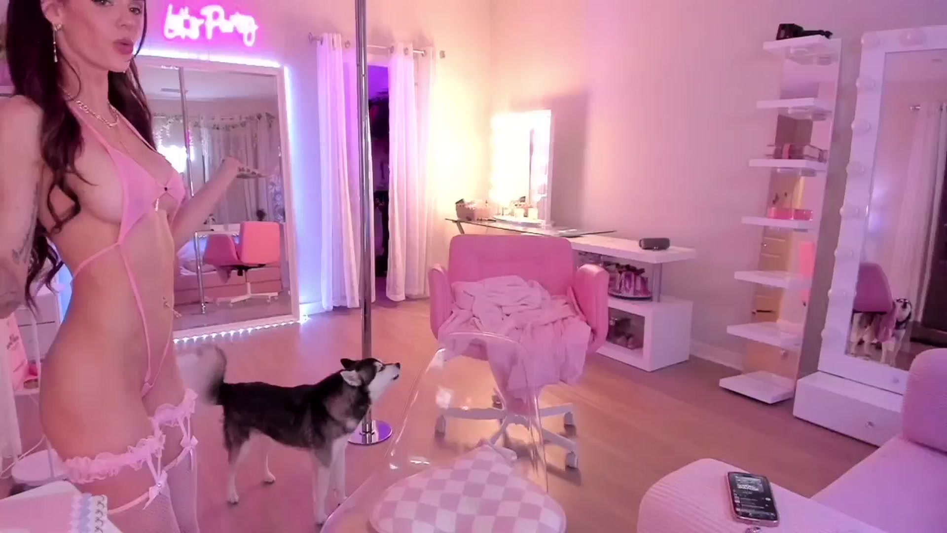 Gallery image thumbnail from BrinaNellie_'s myfreecams stream on, 04/19/2026, 06:55 image 12 of 20