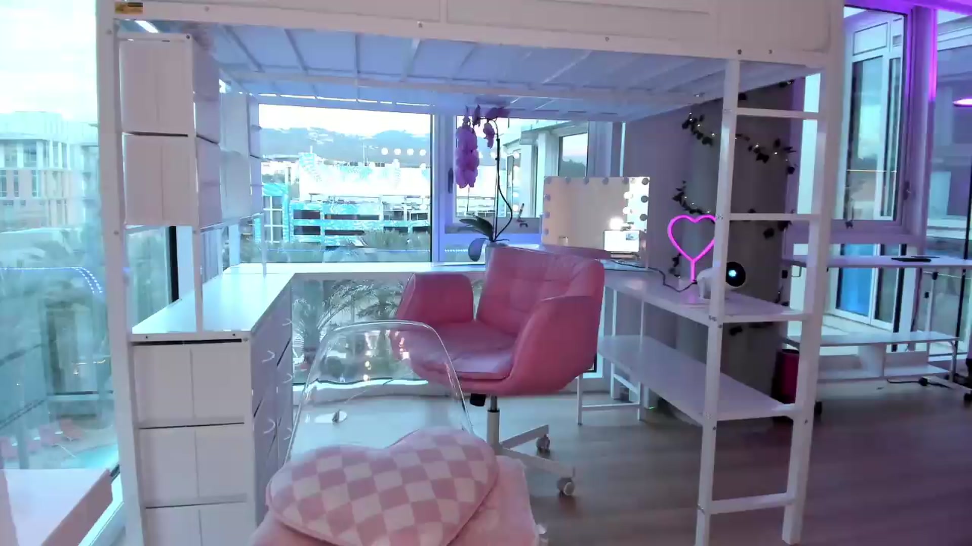 Gallery image thumbnail from BrinaNellie_'s myfreecams stream on, 06/24/2026, 06:03 image 4 of 20
