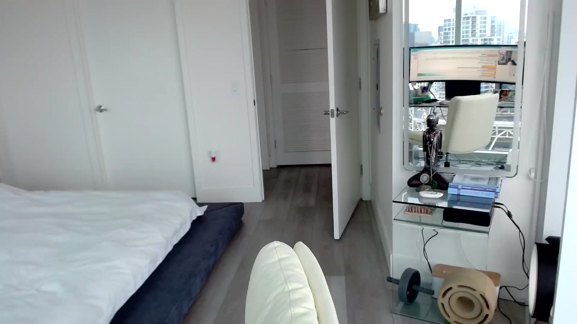 Gallery image thumbnail from BringTheB00M's myfreecams stream on, 10/16/2024, 21:28 image 18 of 20