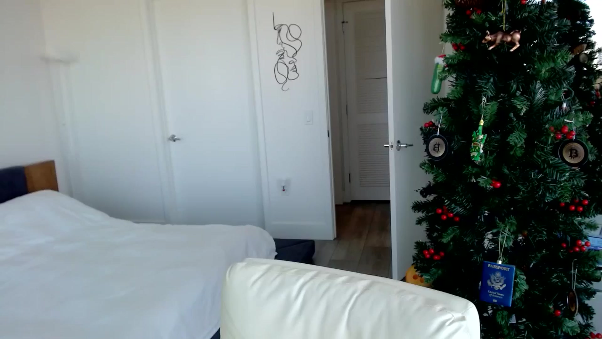 Gallery image thumbnail from BringTheB00M's myfreecams stream on, 11/12/2024, 23:08 image 1 of 20