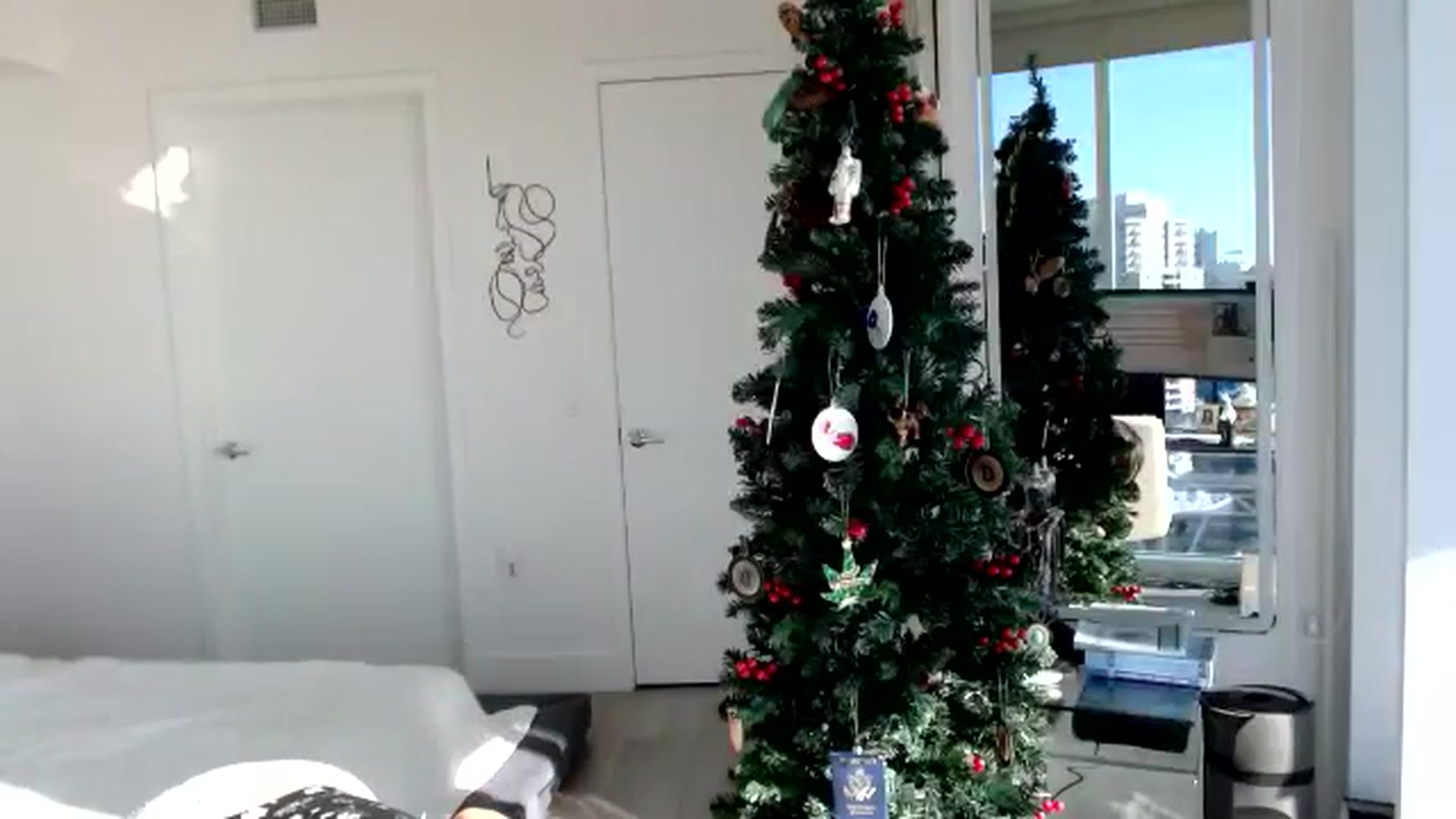 Gallery image thumbnail from BringTheB00M's myfreecams stream on, 11/16/2024, 22:58 image 9 of 20