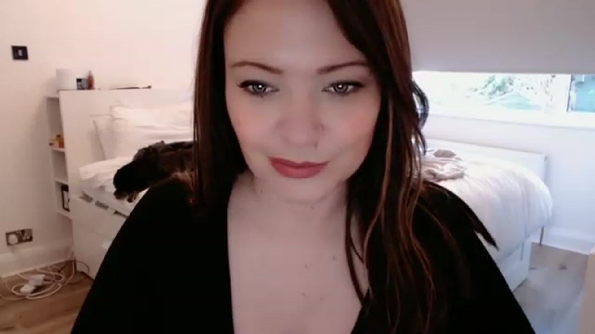 Gallery image thumbnail from BritHousewife's myfreecams stream on, 12/09/2022, 14:43 image 15 of 20