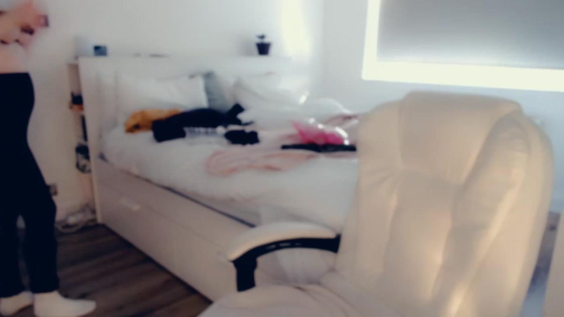 Gallery image thumbnail from BritHousewife's myfreecams stream on, 01/05/2023, 11:54 image 2 of 20