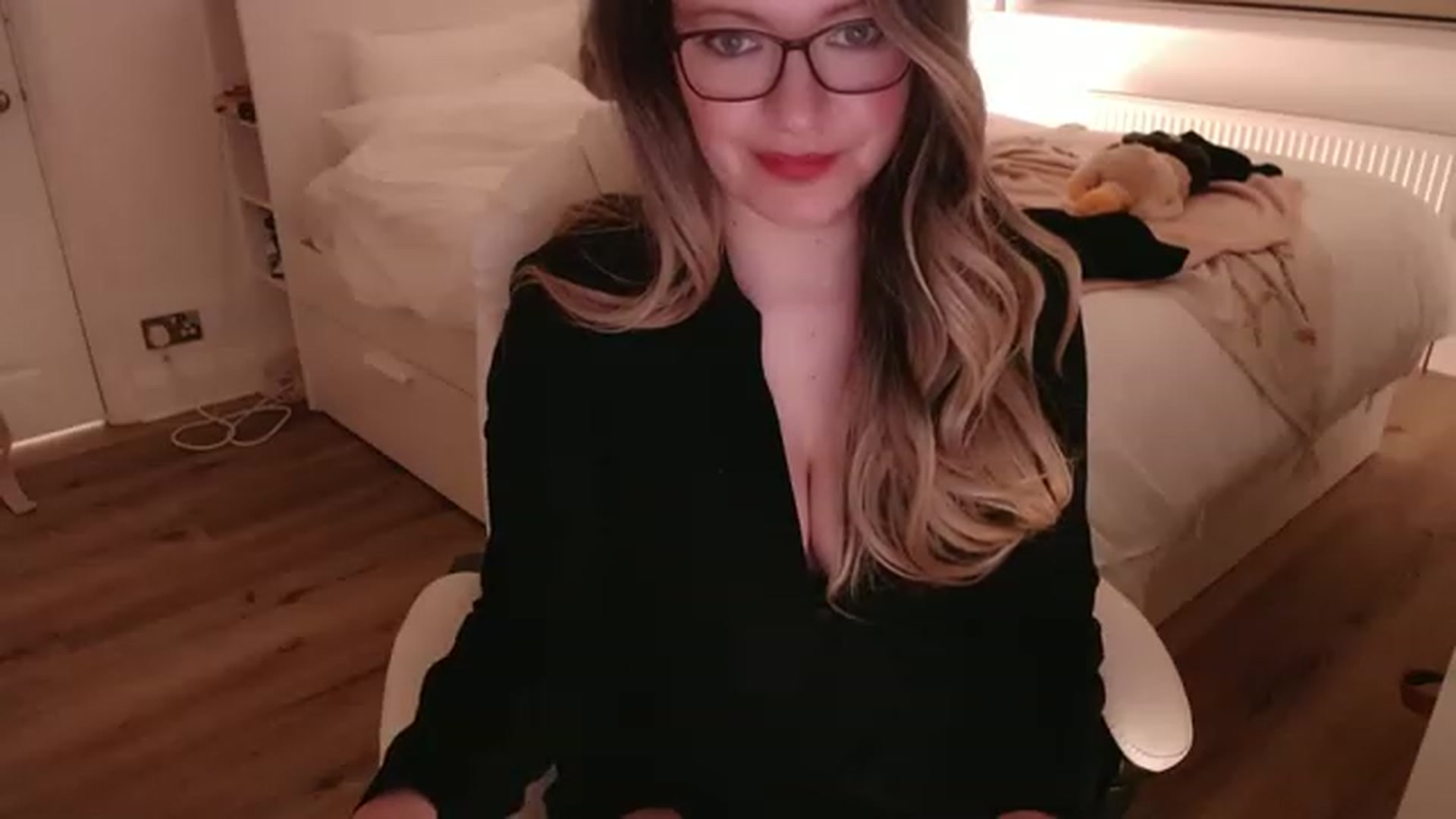 Gallery image thumbnail from BritHousewife's myfreecams stream on, 02/06/2023, 18:31 image 20 of 20