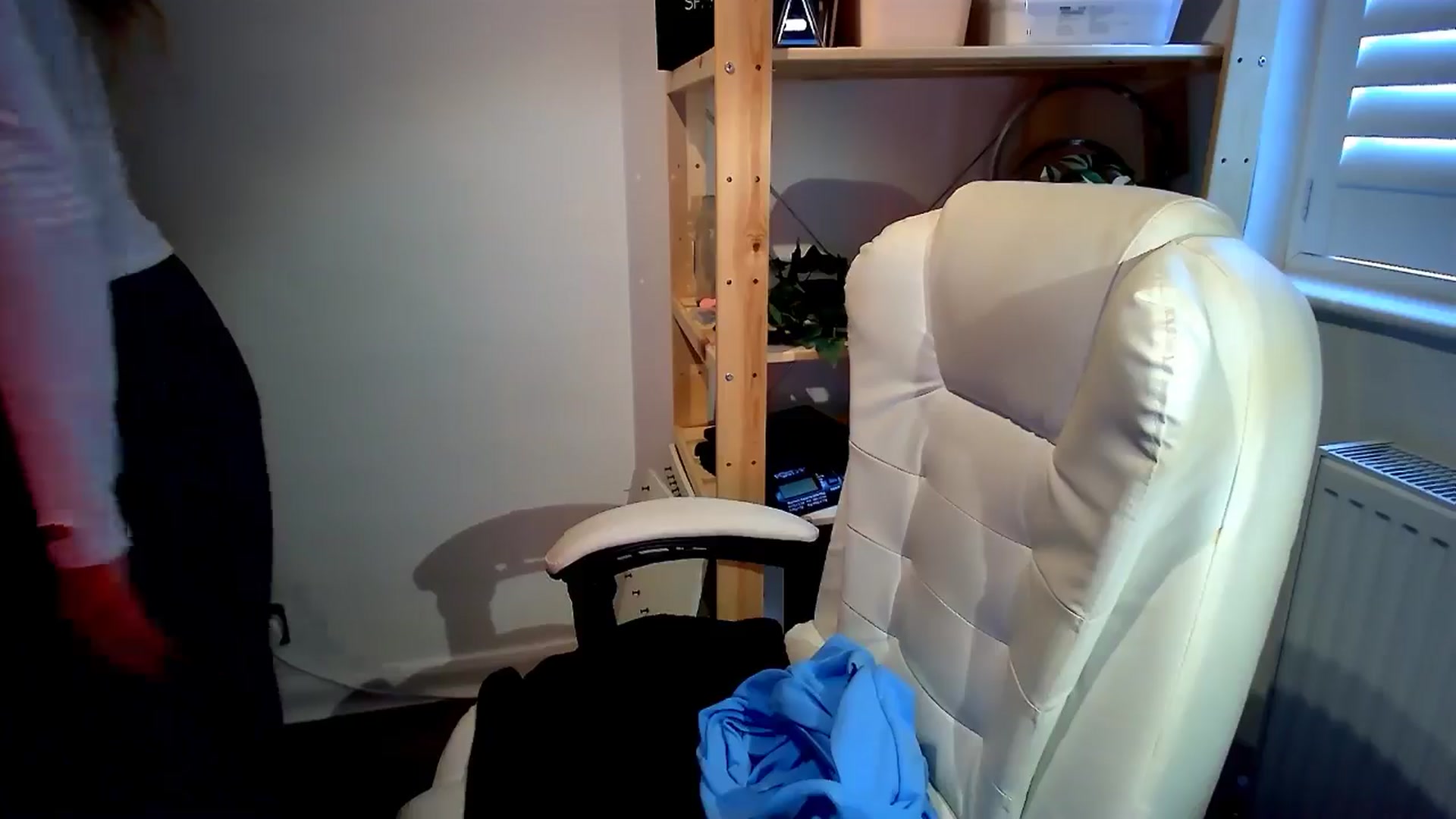 Gallery image thumbnail from BritHousewife's myfreecams stream on, 06/10/2024, 16:56 image 17 of 20
