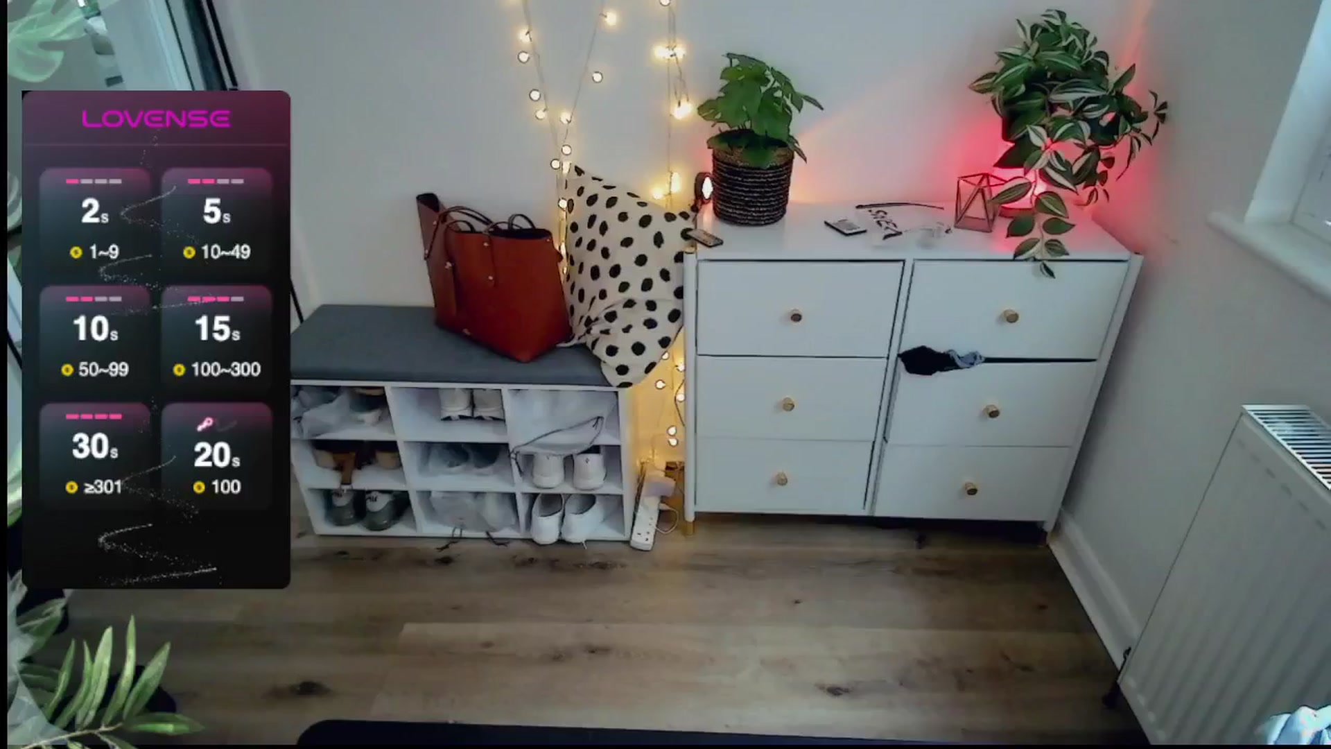 Gallery image thumbnail from BritHousewife's myfreecams stream on, 09/09/2024, 12:35 image 6 of 20