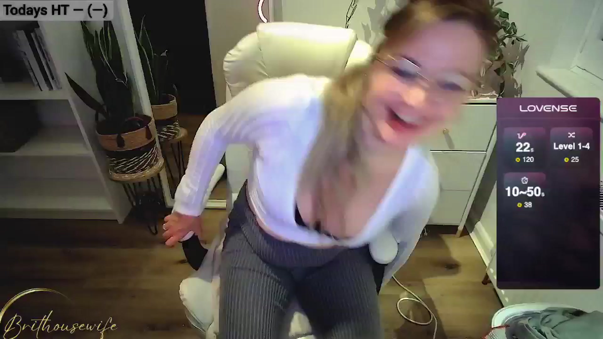 Gallery image thumbnail from BritHousewife's myfreecams stream on, 10/30/2024, 18:58 image 2 of 20