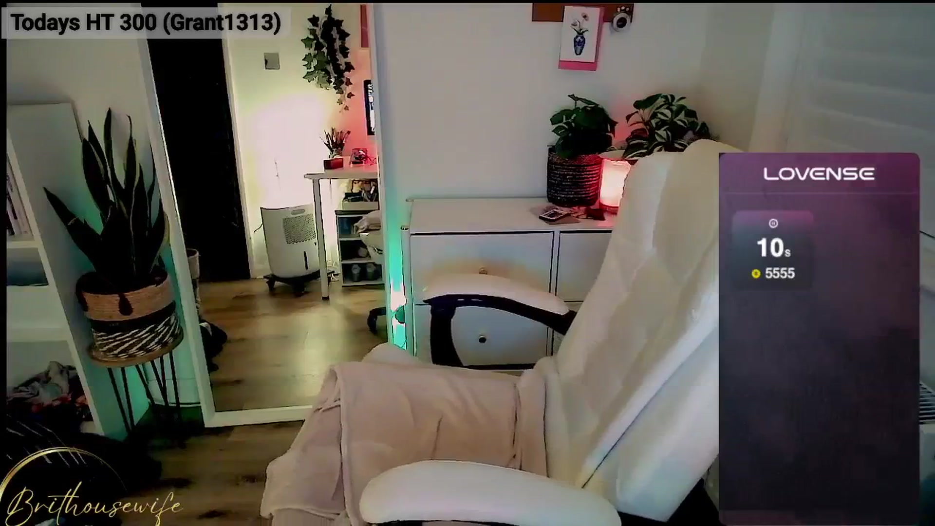Gallery image thumbnail from BritHousewife's myfreecams stream on, 12/30/2024, 21:39 image 20 of 20