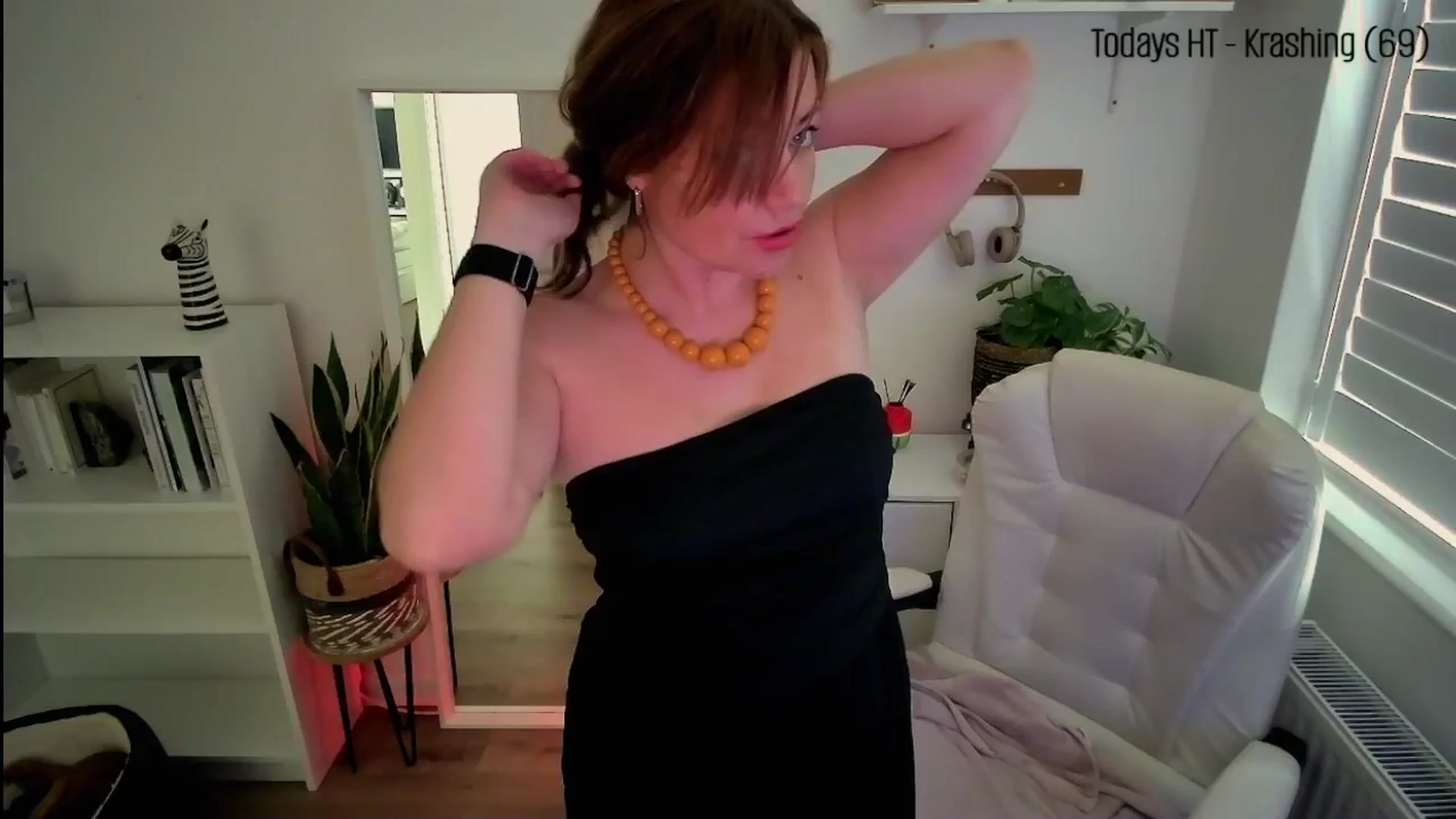 Gallery image thumbnail from BritHousewife's myfreecams stream on, 06/06/2025, 14:13 image 18 of 20