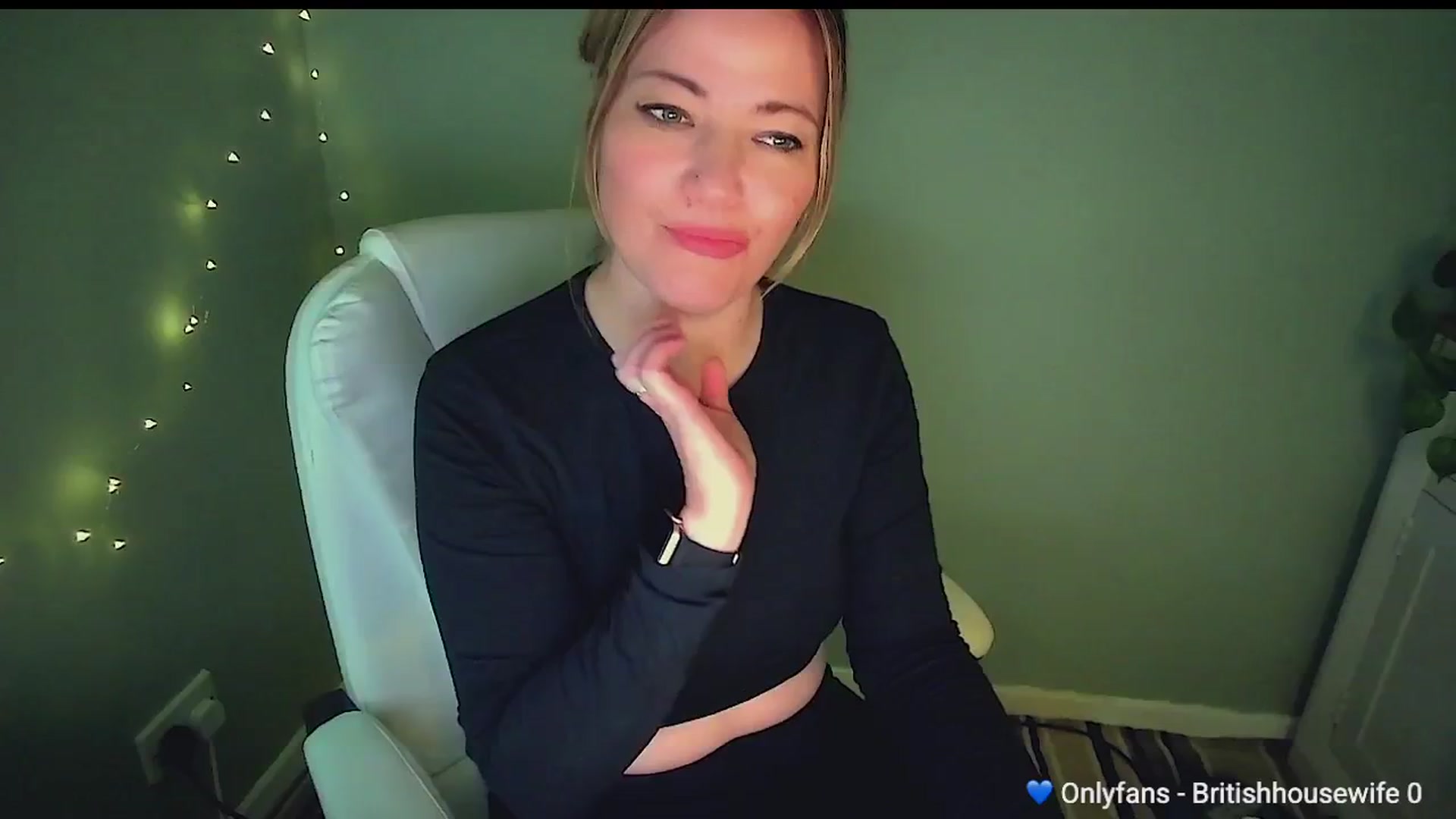 Gallery image thumbnail from BritHousewife's myfreecams stream on, 09/23/2025, 14:42 image 19 of 20