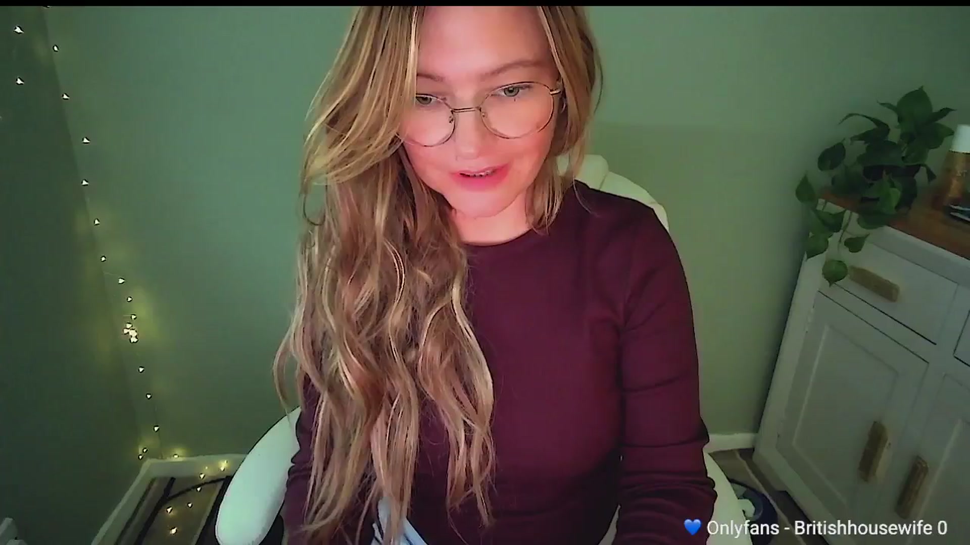 Gallery image thumbnail from BritHousewife's myfreecams stream on, 10/02/2025, 12:04 image 4 of 20
