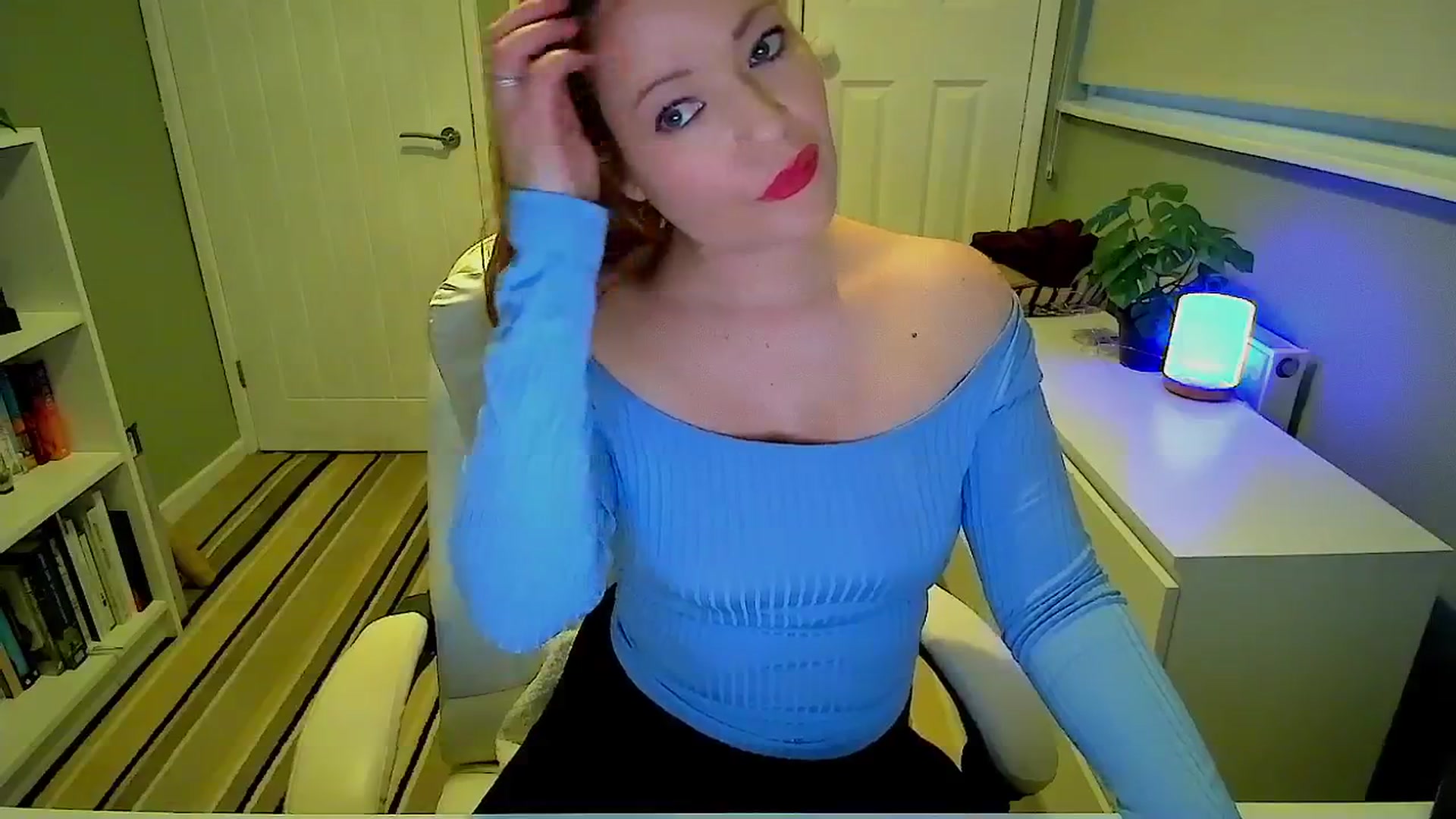Gallery image thumbnail from BritHousewife's myfreecams stream on, 01/07/2026, 17:00 image 9 of 20