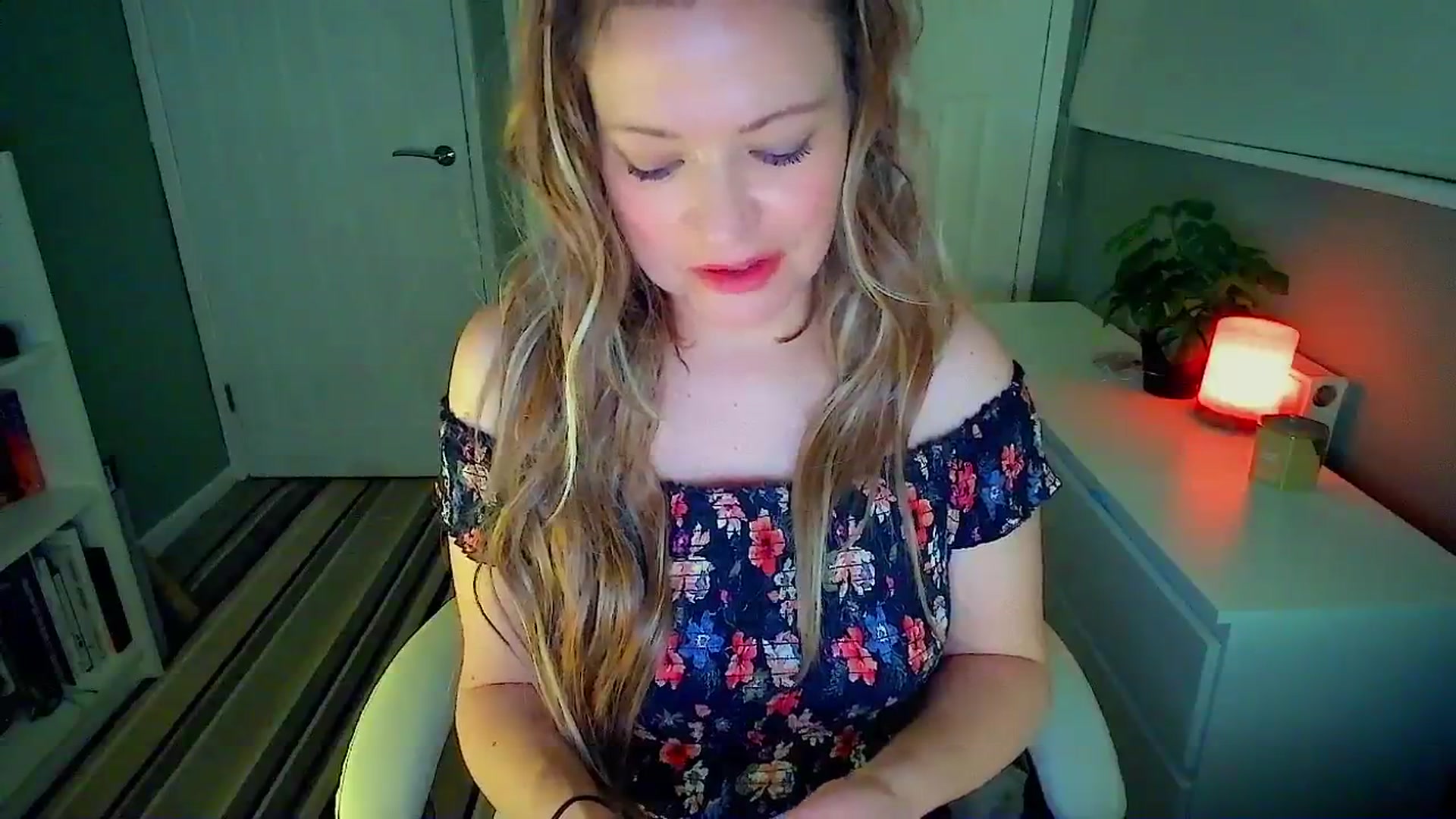 Gallery image thumbnail from BritHousewife's myfreecams stream on, 01/09/2026, 19:24 image 18 of 20