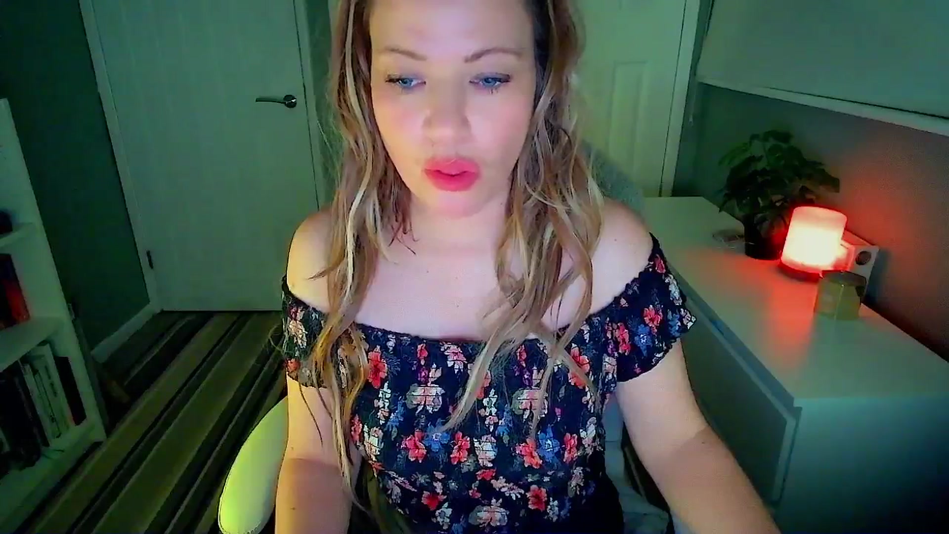 Gallery image thumbnail from BritHousewife's myfreecams stream on, 01/09/2026, 19:24 image 16 of 20