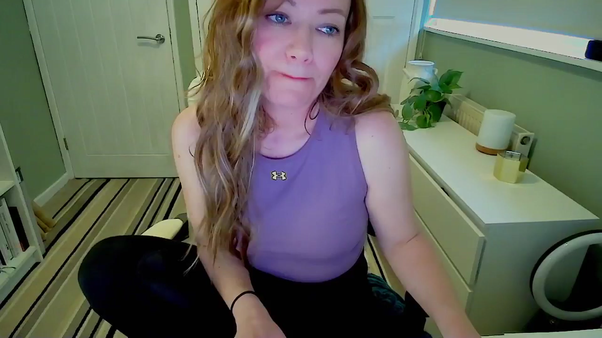 Gallery image thumbnail from BritHousewife's myfreecams stream on, 02/10/2026, 16:21 image 9 of 20