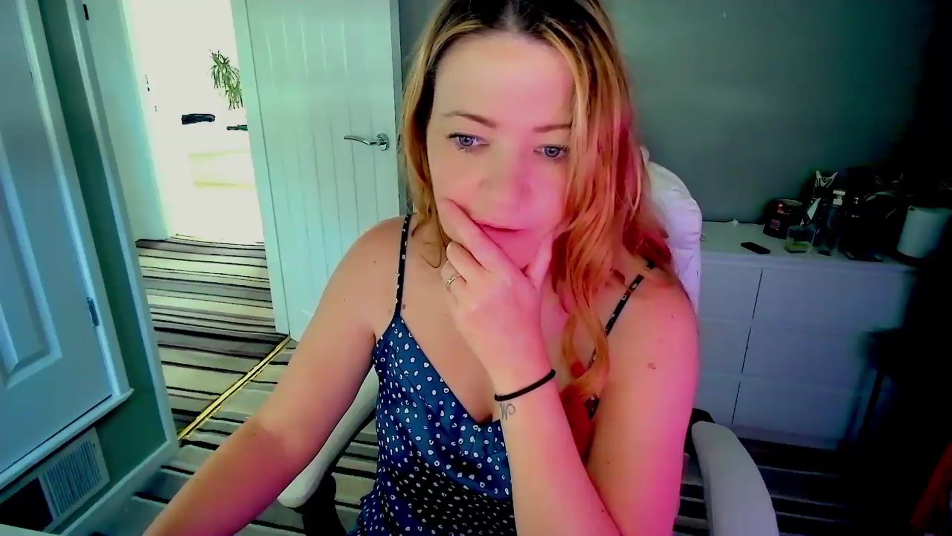 Gallery image thumbnail from BritHousewife's myfreecams stream on, 06/23/2026, 10:28 image 20 of 20