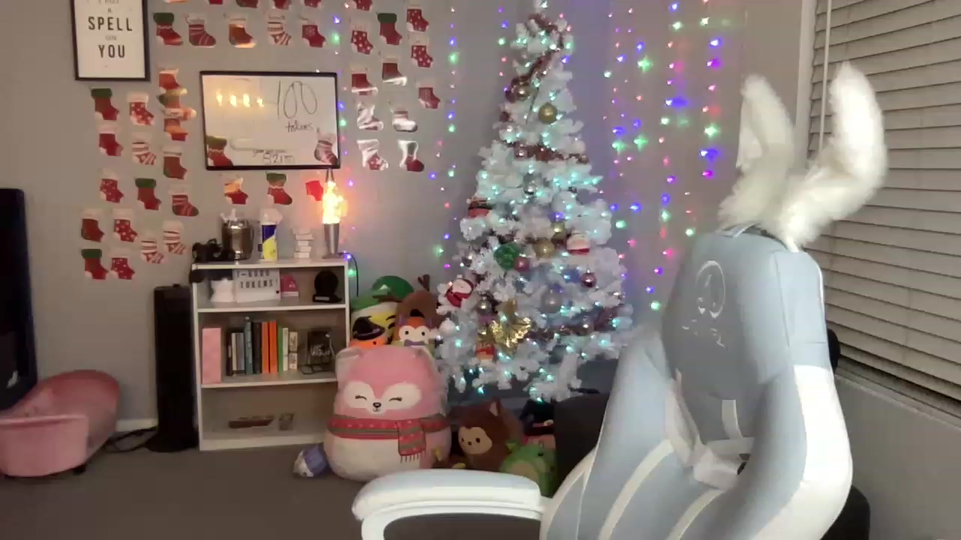 Gallery image thumbnail from BritanyBomber's myfreecams stream on, 01/01/2023, 08:32 image 3 of 20
