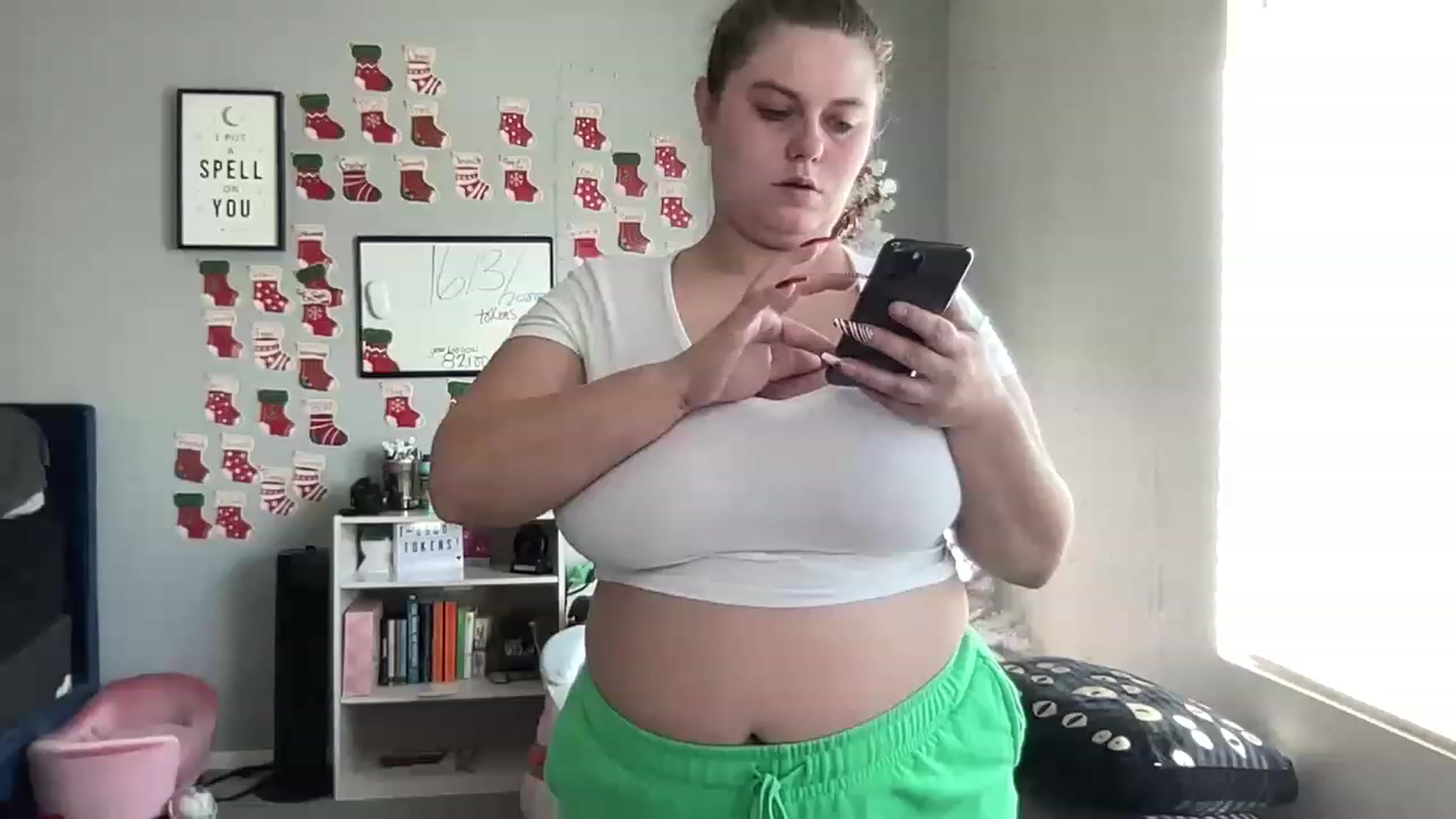 Gallery image thumbnail from BritanyBomber's myfreecams stream on, 01/01/2023, 19:53 image 1 of 20