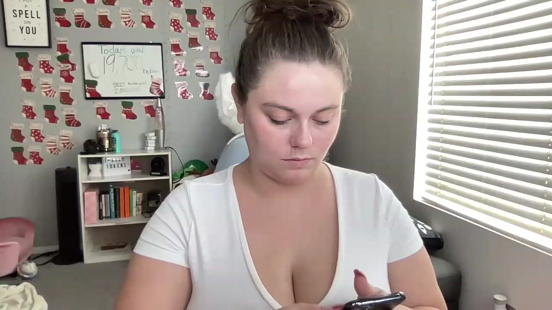 Gallery image thumbnail from BritanyBomber's myfreecams stream on, 01/01/2023, 21:51 image 4 of 20