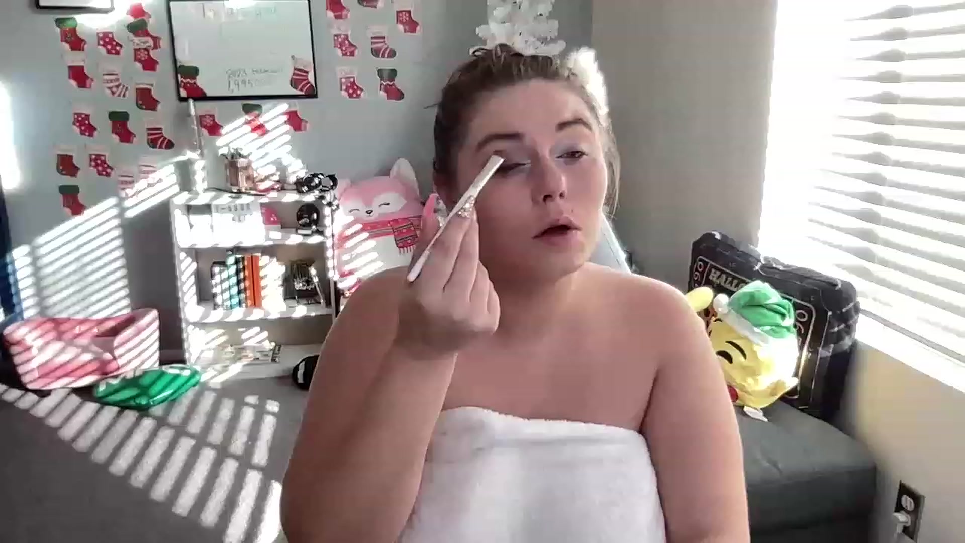 Gallery image thumbnail from BritanyBomber's myfreecams stream on, 01/12/2023, 16:58 image 18 of 20