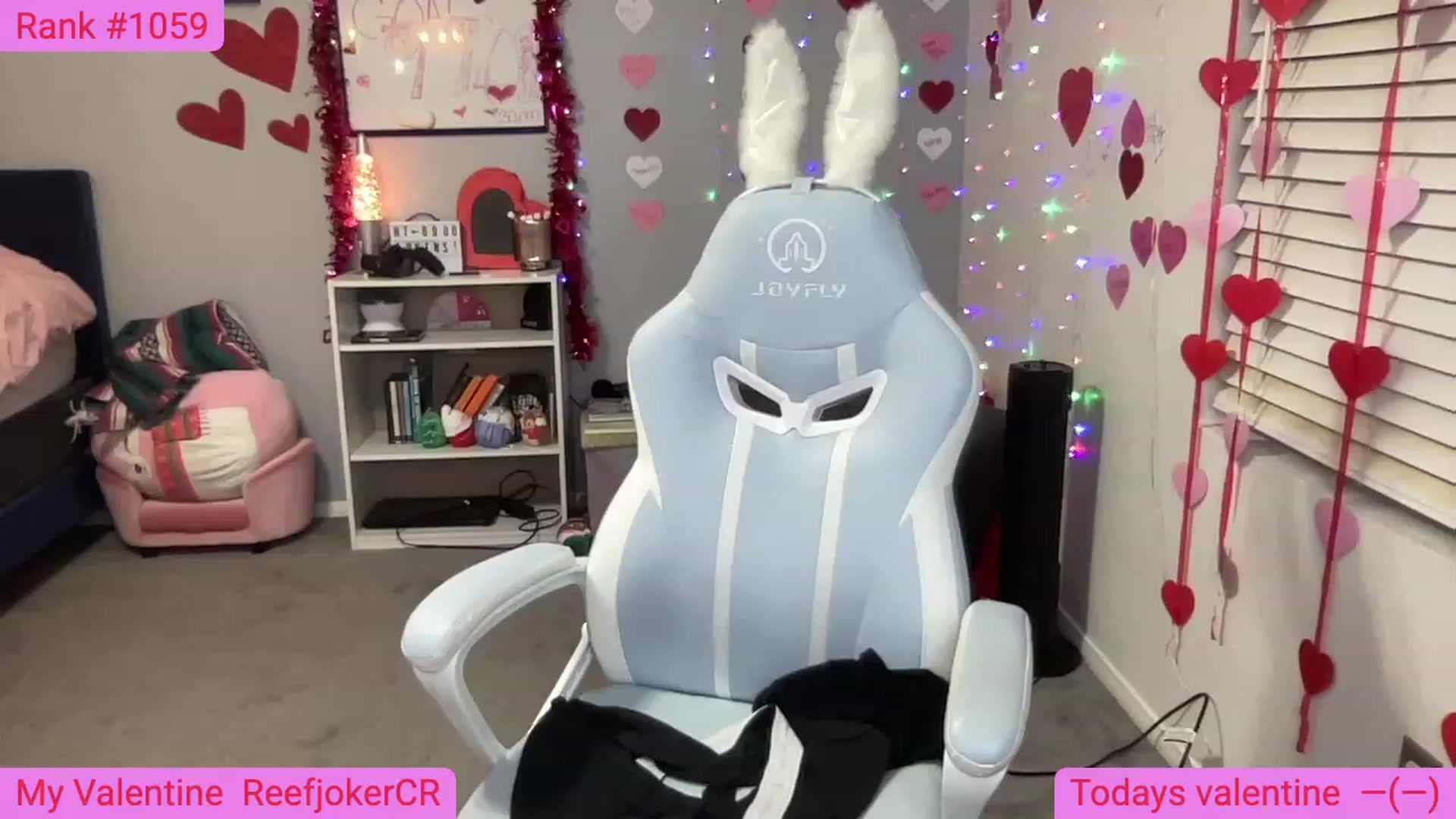 Gallery image thumbnail from BritanyBomber's myfreecams stream on, 02/21/2023, 09:08 image 3 of 20