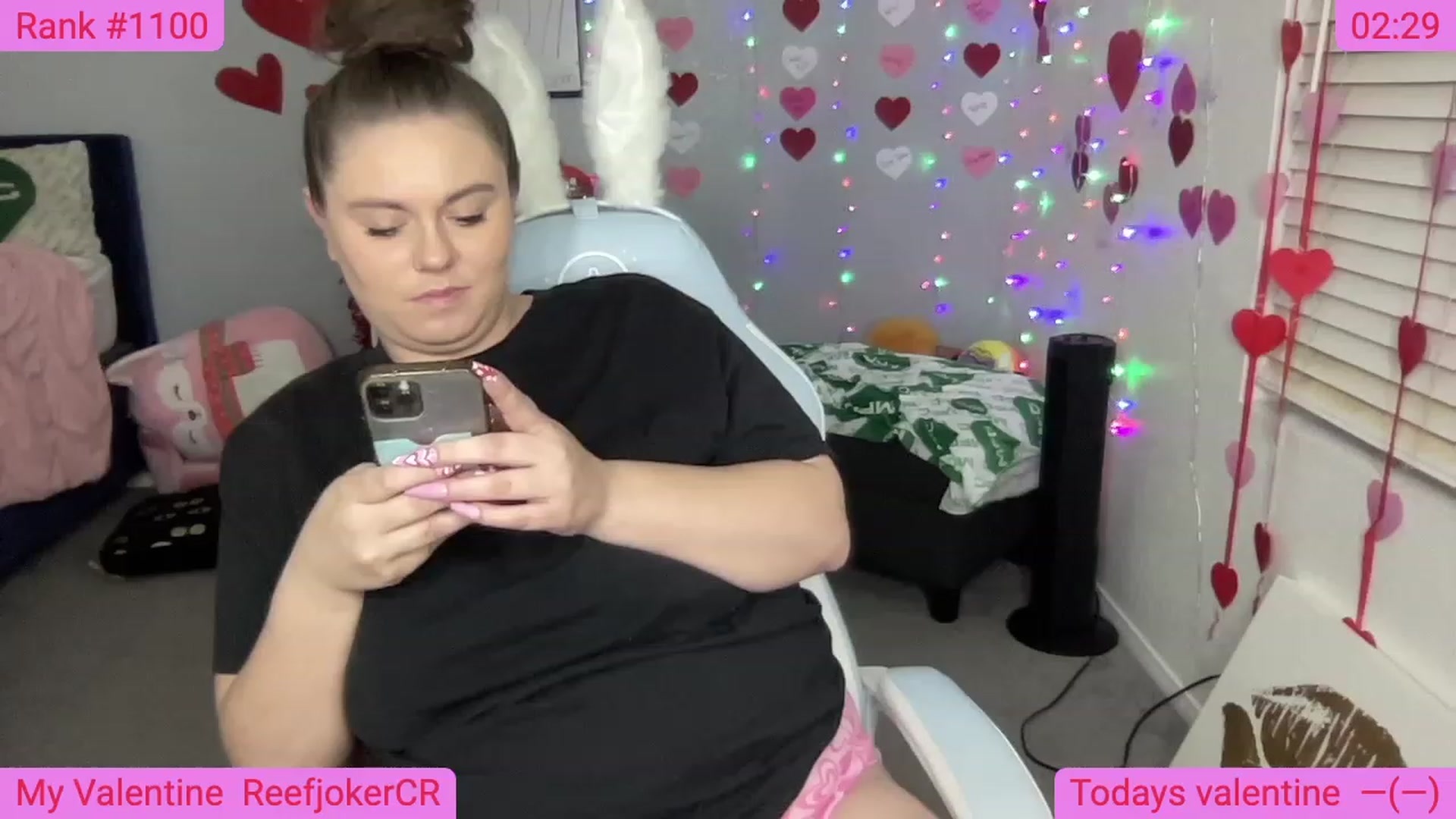 Gallery image thumbnail from BritanyBomber's myfreecams stream on, 02/22/2023, 09:57 image 11 of 20