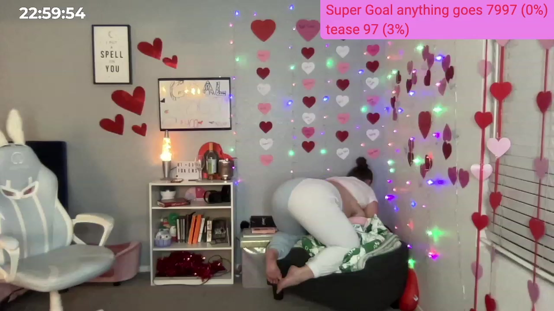 Gallery image thumbnail from BritanyBomber's myfreecams stream on, 02/28/2023, 09:18 image 10 of 20