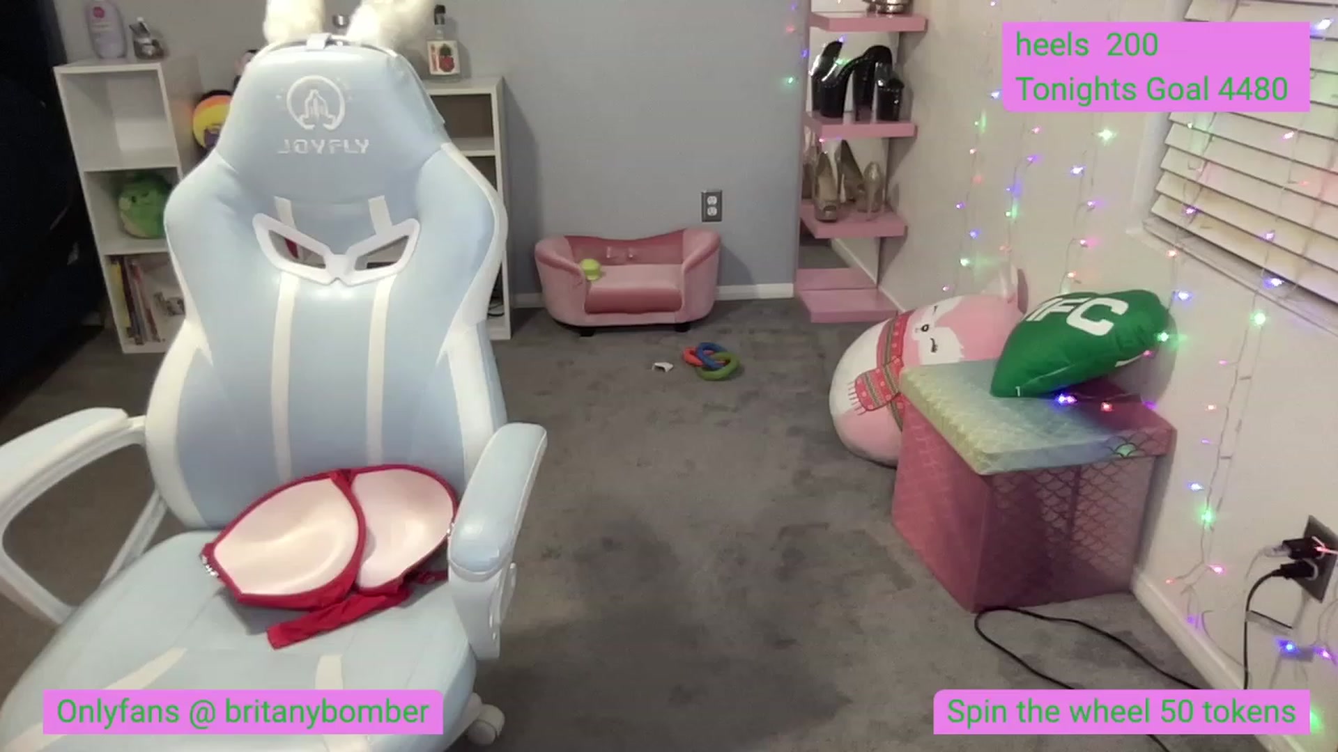 Gallery image thumbnail from BritanyBomber's myfreecams stream on, 07/22/2023, 11:09 image 4 of 20