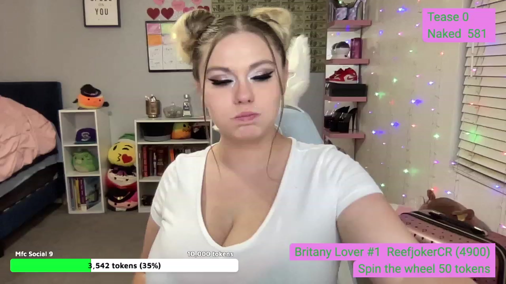 Gallery image thumbnail from BritanyBomber's myfreecams stream on, 08/29/2023, 08:04 image 12 of 20