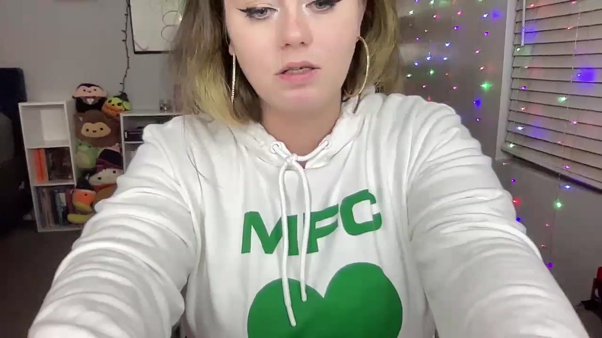 Gallery image thumbnail from BritanyBomber's myfreecams stream on, 03/04/2024, 10:00 image 20 of 20