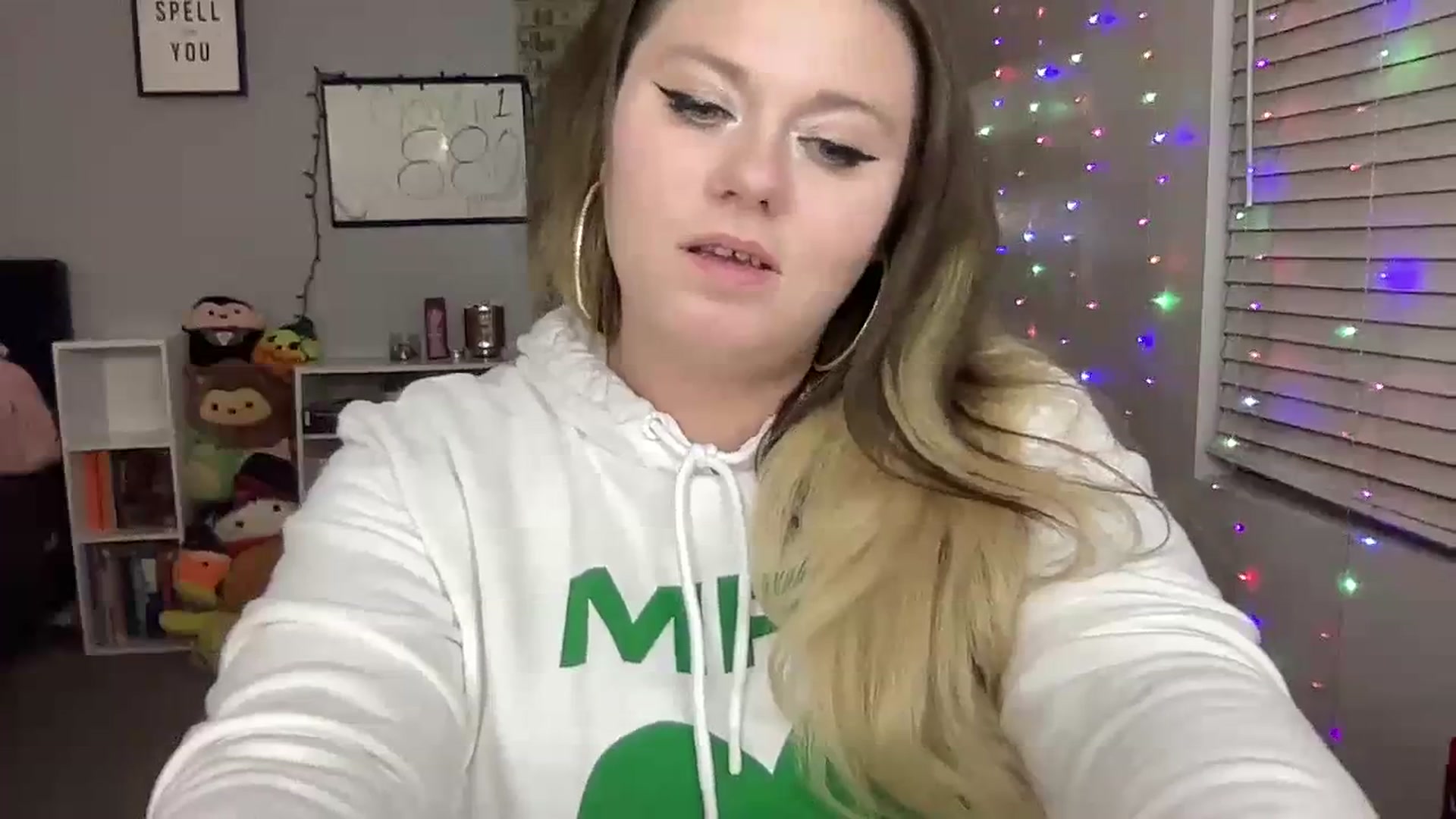 Gallery image thumbnail from BritanyBomber's myfreecams stream on, 03/04/2024, 10:00 image 7 of 20