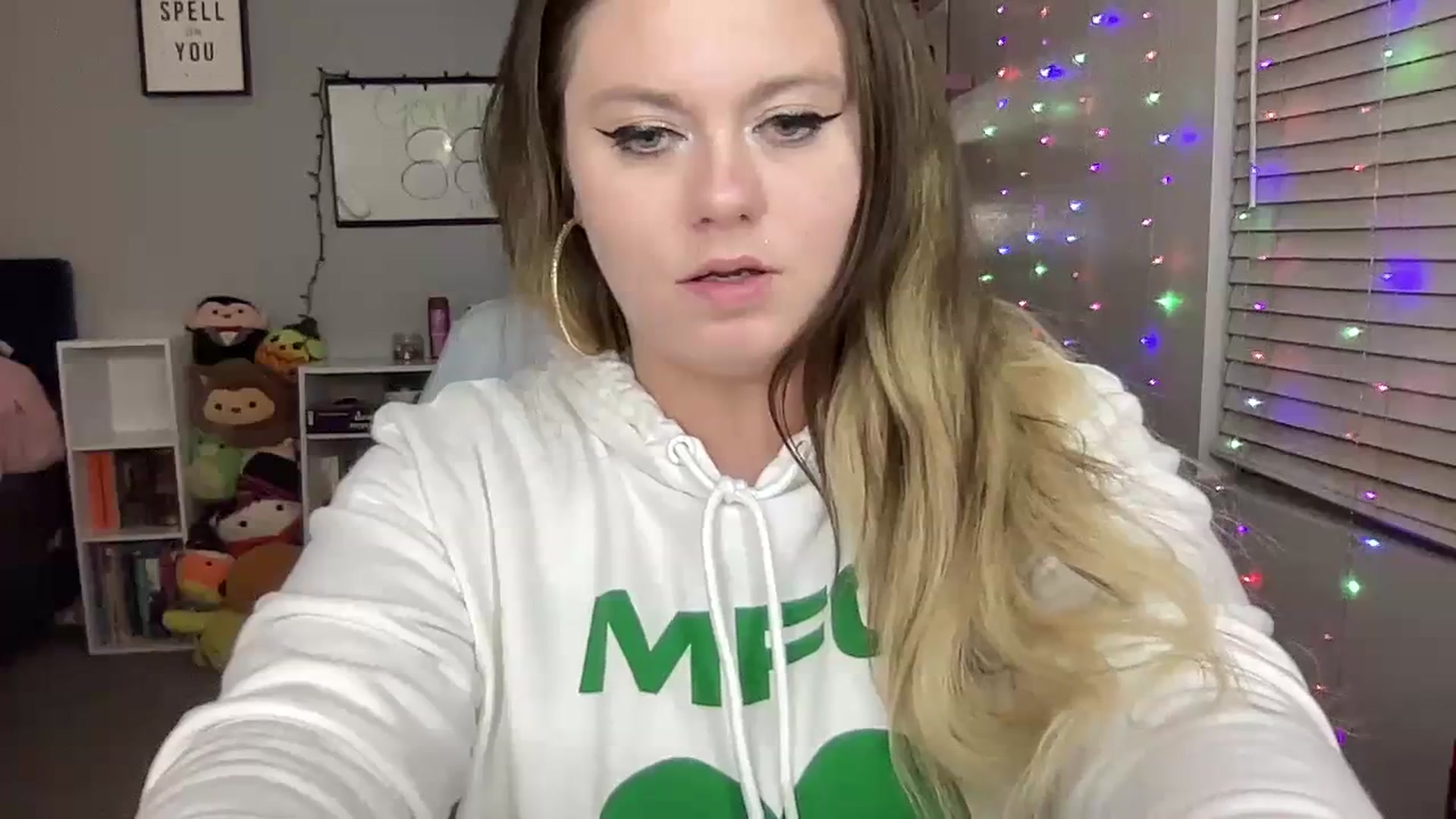 Gallery image thumbnail from BritanyBomber's myfreecams stream on, 03/04/2024, 10:00 image 2 of 20