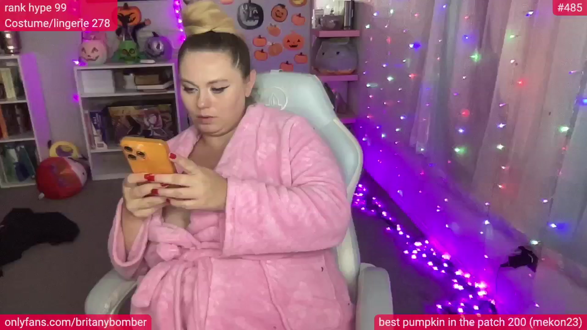 Gallery image thumbnail from BritanyBomber's myfreecams stream on, 10/28/2024, 09:07 image 15 of 20