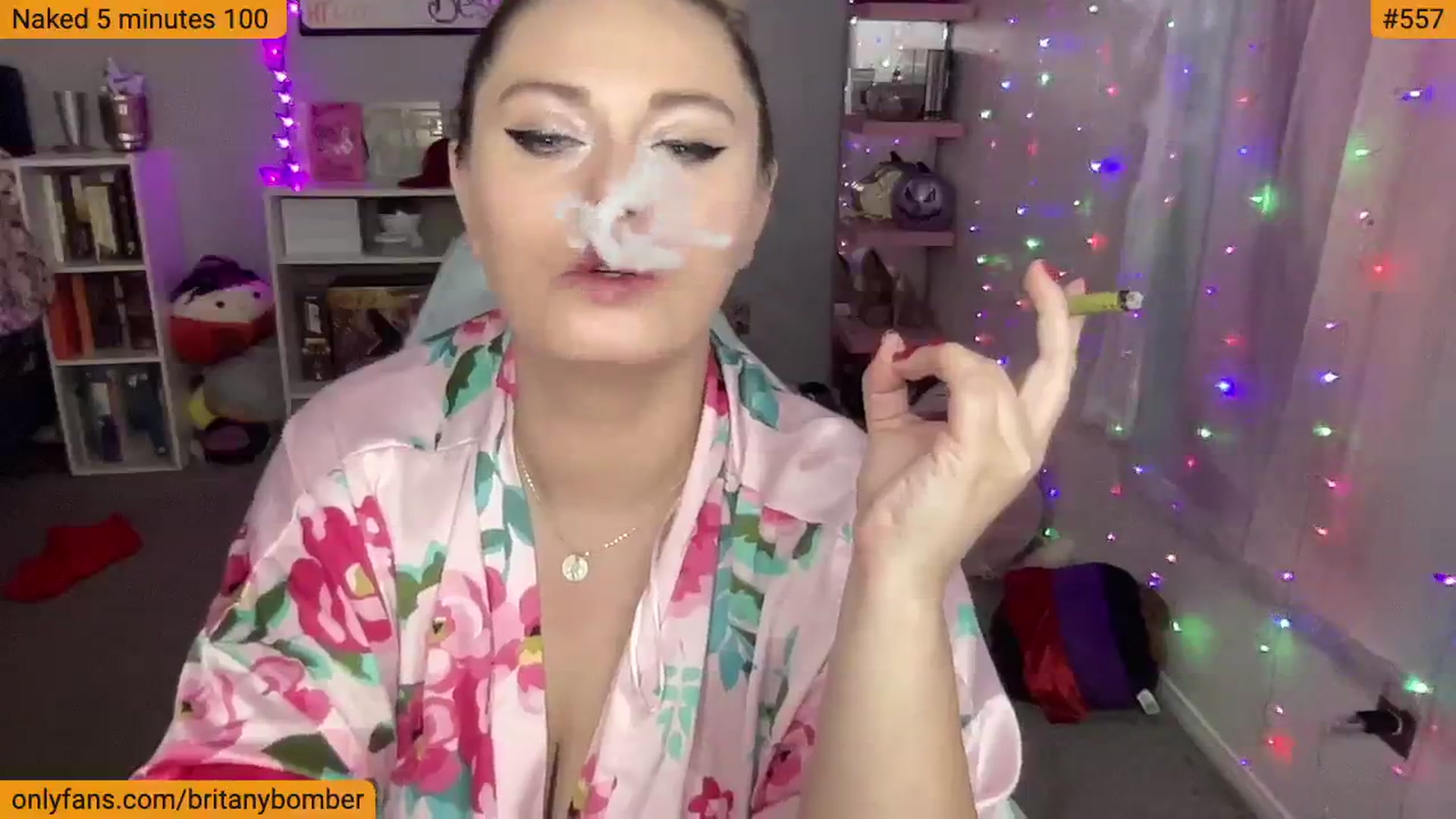 Gallery image thumbnail from BritanyBomber's myfreecams stream on, 11/19/2024, 08:49 image 4 of 20