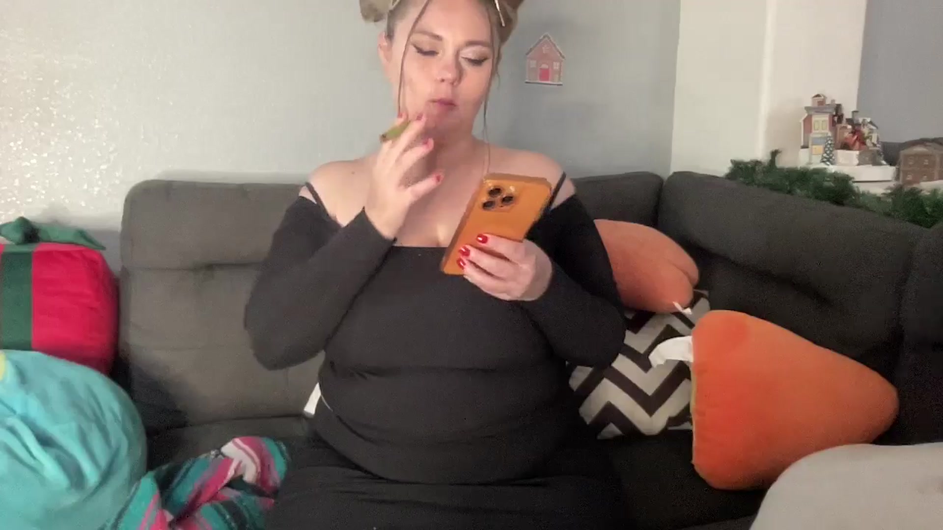Gallery image thumbnail from BritanyBomber's myfreecams stream on, 11/27/2024, 09:48 image 5 of 20