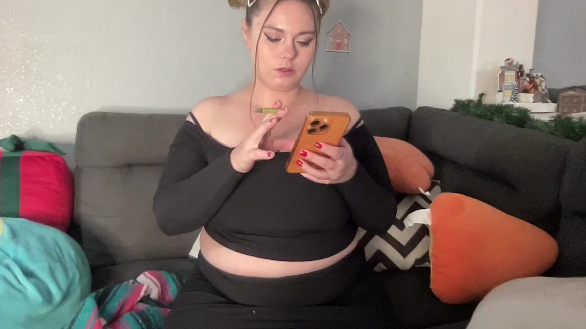 Gallery image thumbnail from BritanyBomber's myfreecams stream on, 11/27/2024, 09:48 image 6 of 20