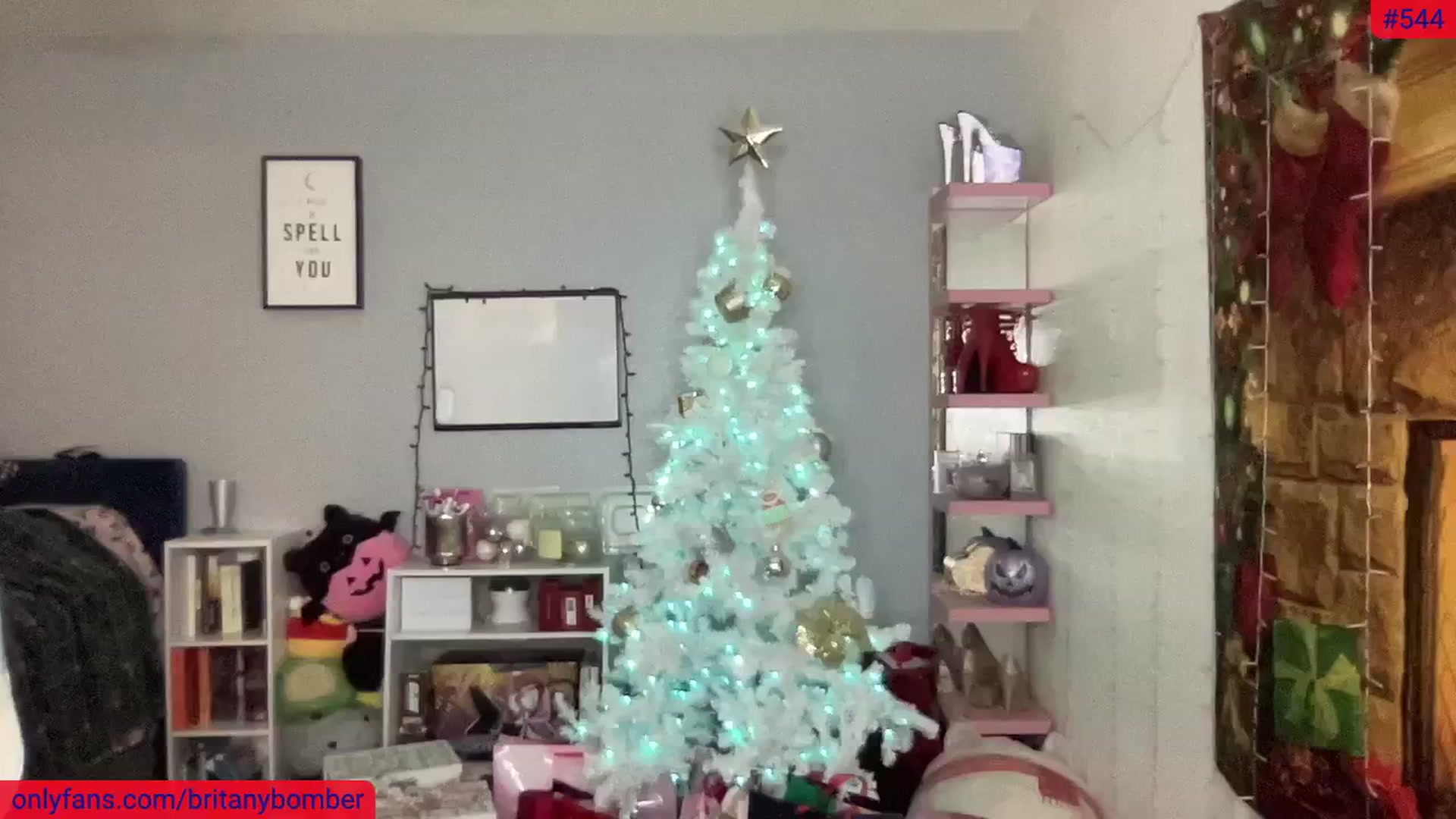 Gallery image thumbnail from BritanyBomber's myfreecams stream on, 12/16/2024, 08:09 image 15 of 20