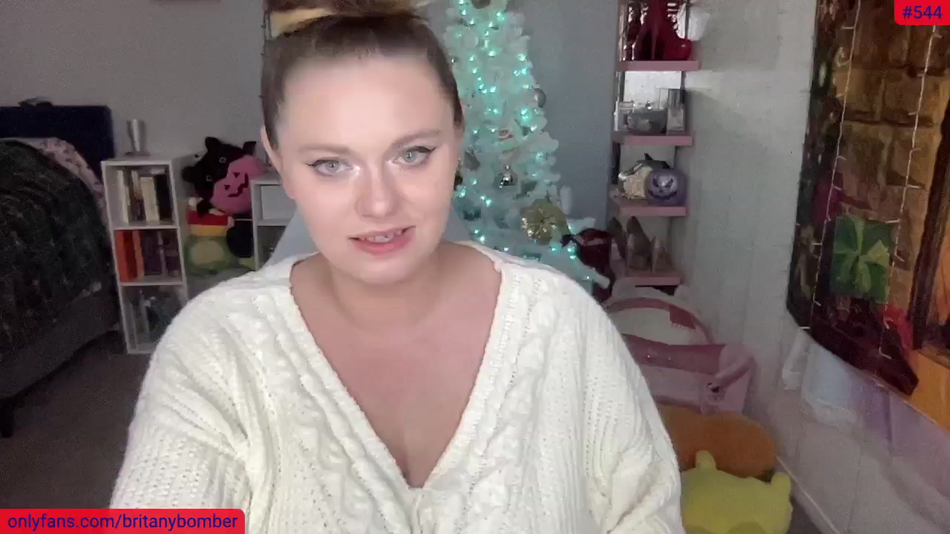 Gallery image thumbnail from BritanyBomber's myfreecams stream on, 12/16/2024, 08:09 image 3 of 20
