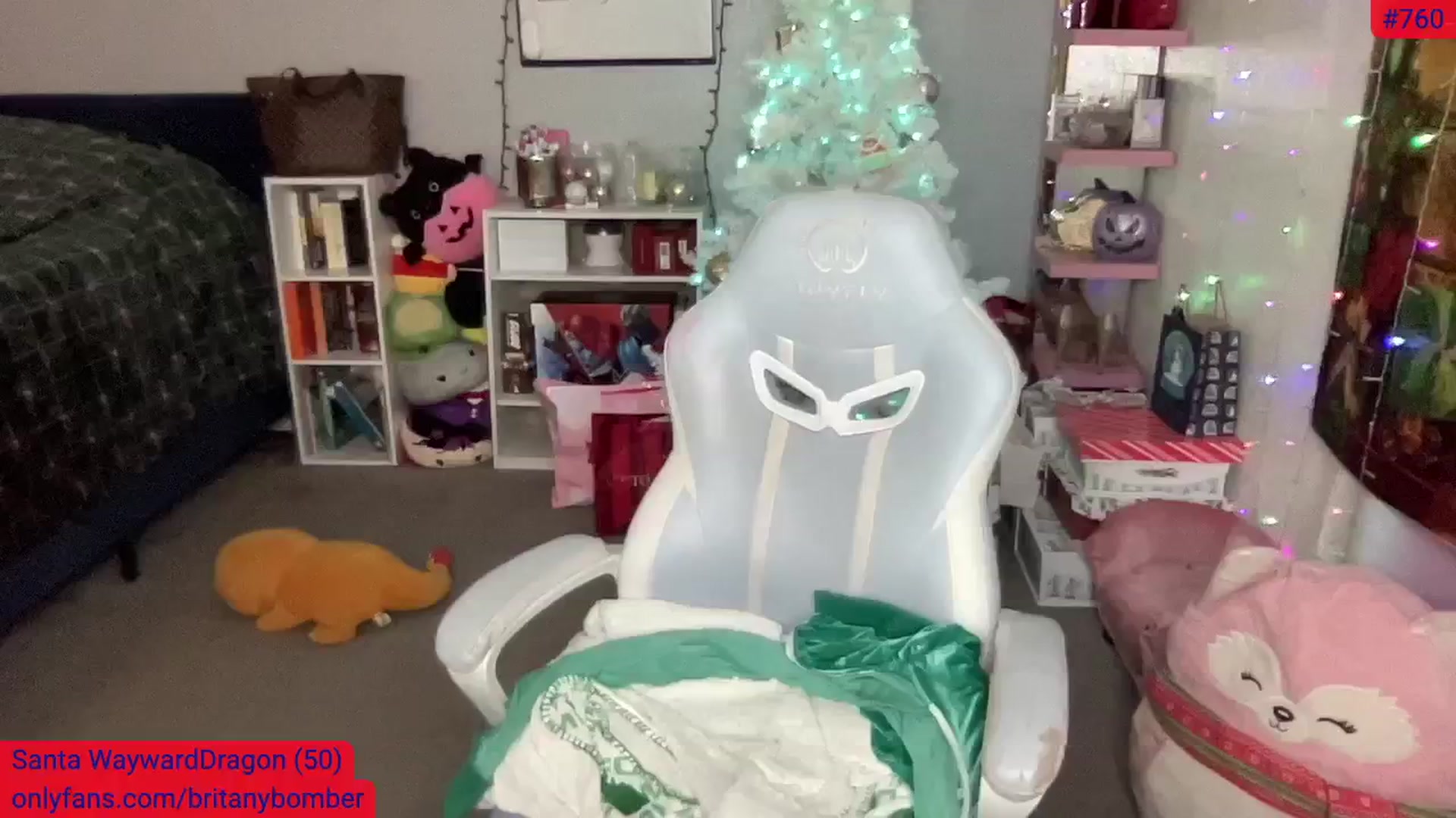 Gallery image thumbnail from BritanyBomber's myfreecams stream on, 12/23/2024, 08:54 image 1 of 20