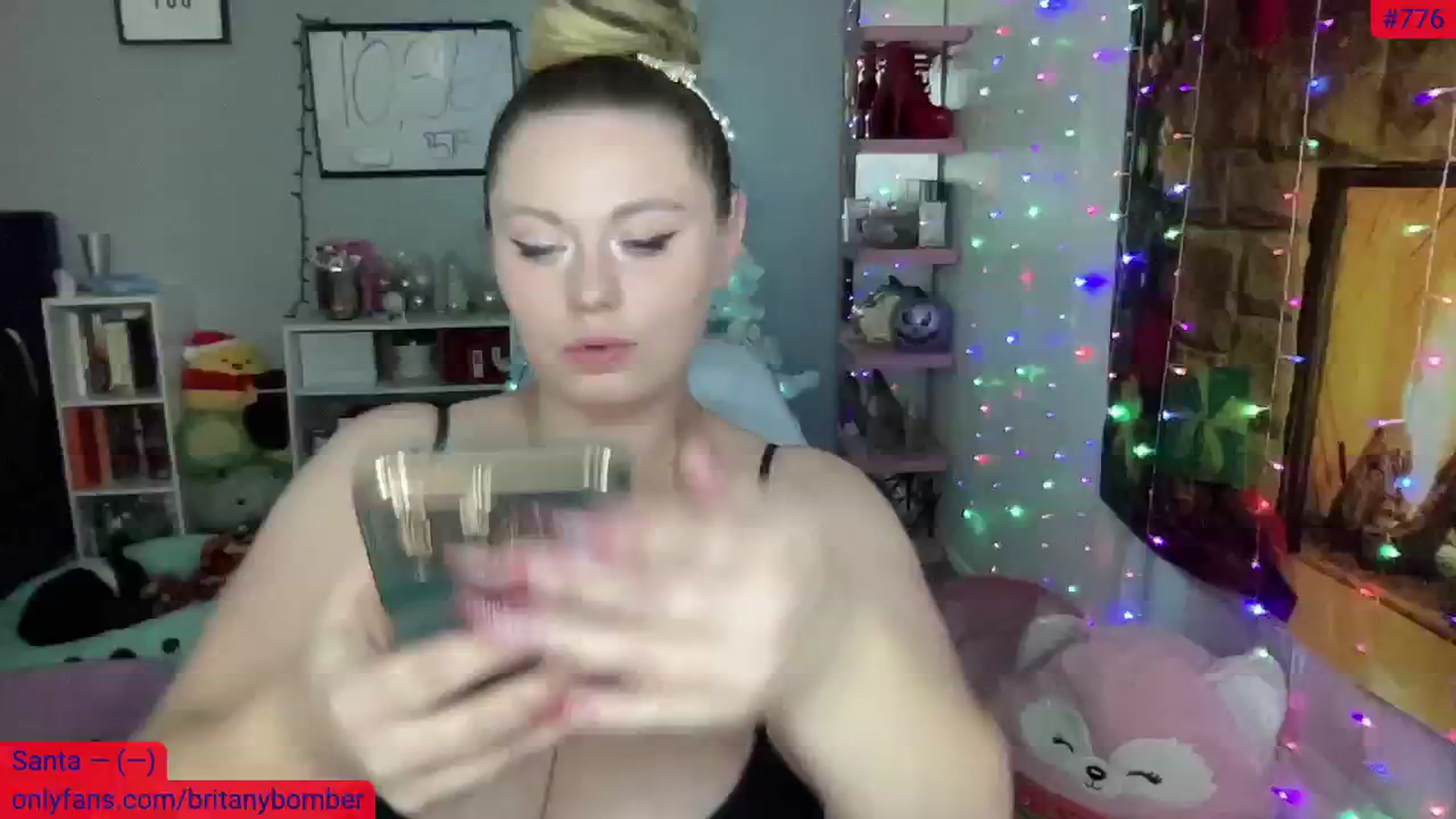 Gallery image thumbnail from BritanyBomber's myfreecams stream on, 12/26/2024, 07:05 image 18 of 20