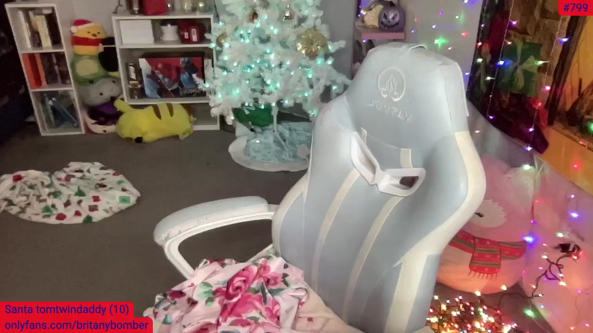Gallery image thumbnail from BritanyBomber's myfreecams stream on, 12/27/2024, 09:37 image 18 of 20