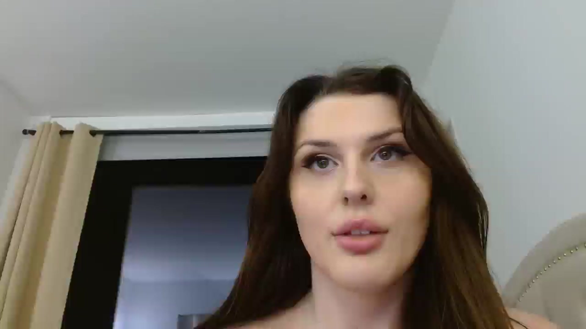 Gallery image thumbnail from Britheawkward's myfreecams stream on, 05/04/2024, 09:31 image 1 of 20