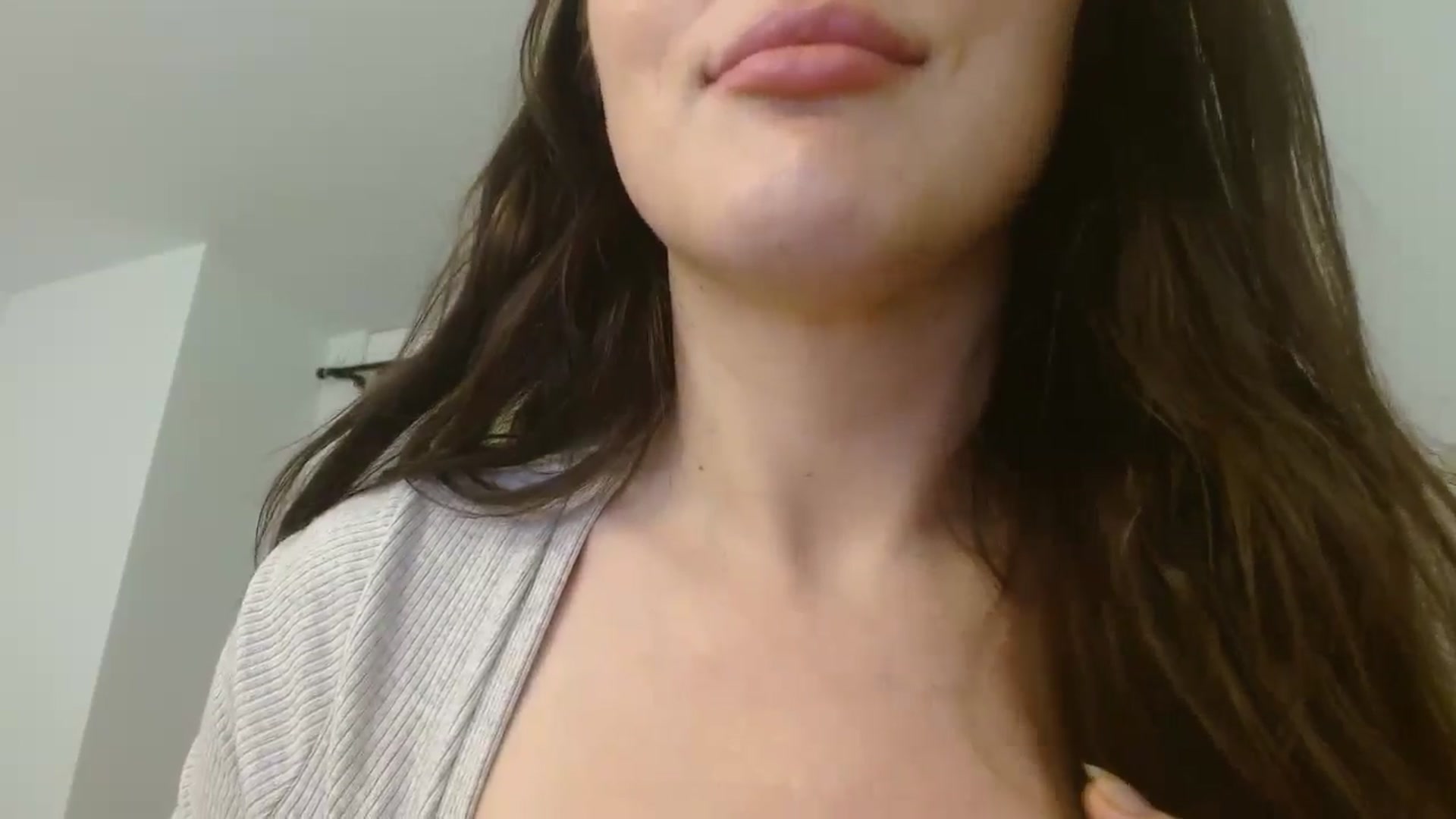 Gallery image thumbnail from Britheawkward's myfreecams stream on, 05/15/2024, 07:05 image 11 of 20