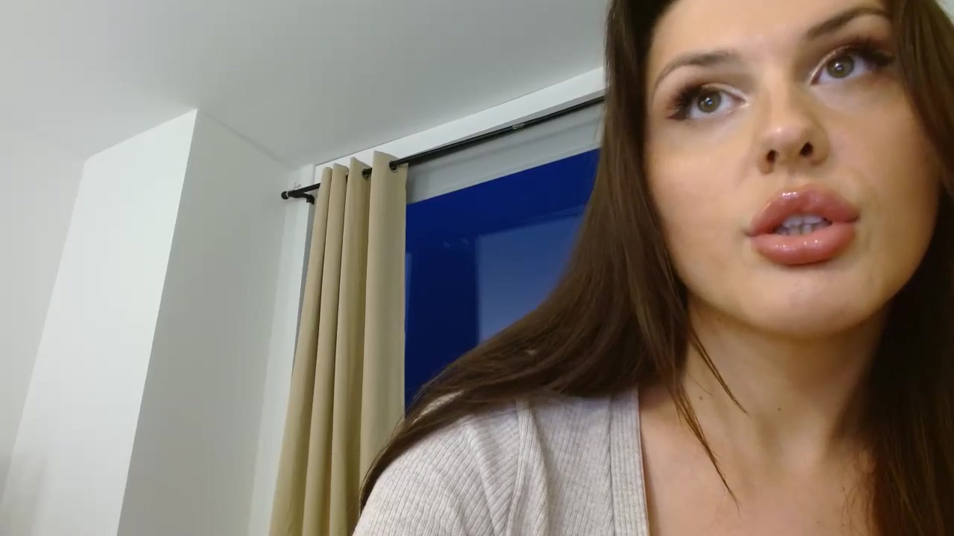 Gallery image thumbnail from Britheawkward's myfreecams stream on, 06/23/2024, 10:03 image 18 of 20