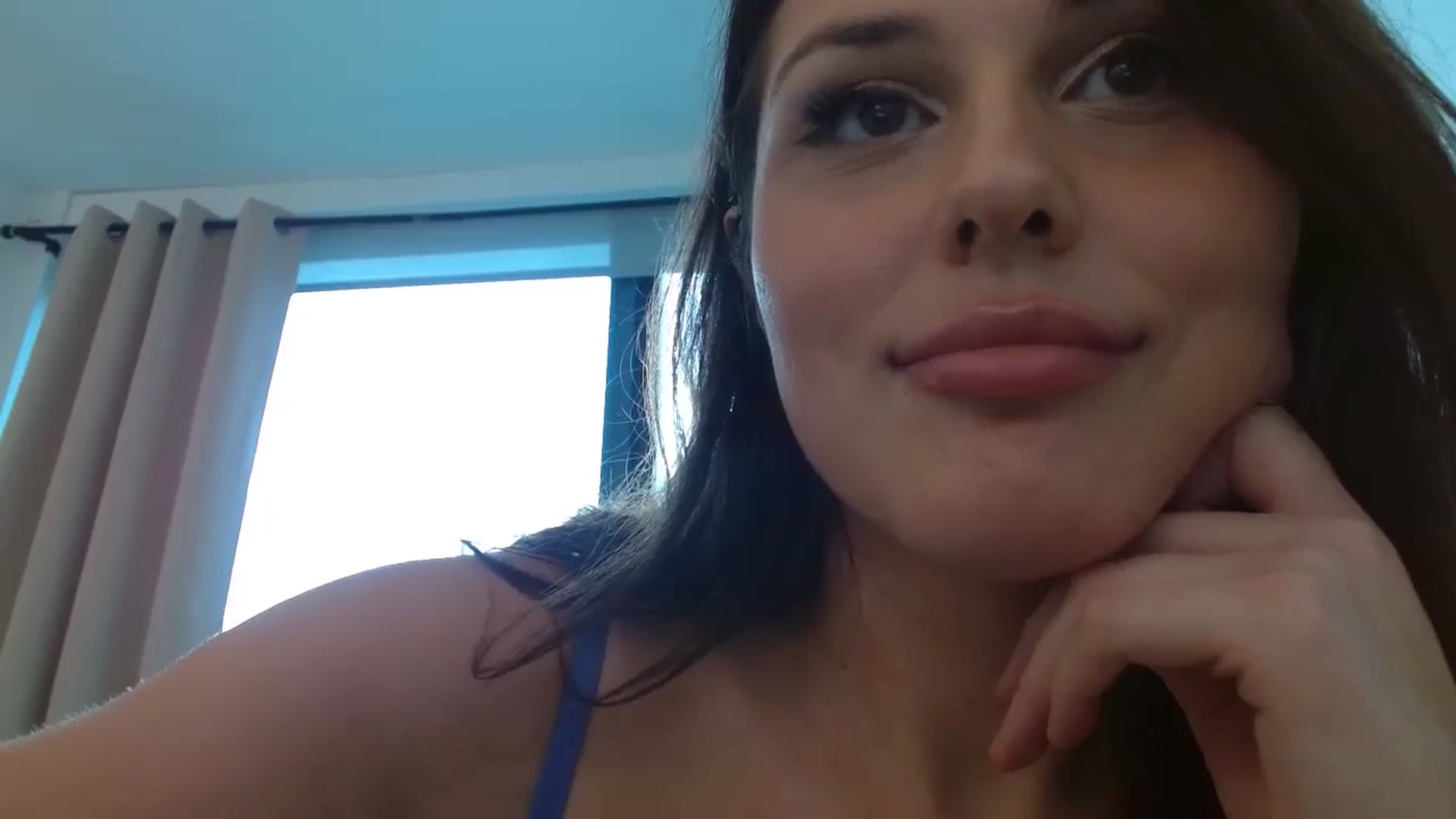 Gallery image thumbnail from Britheawkward's myfreecams stream on, 07/28/2024, 15:34 image 7 of 20